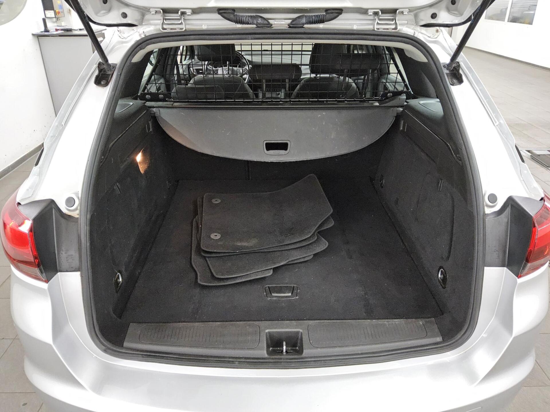 Opel Astra ST 1.5 D Edition Navi PDC DAB 11