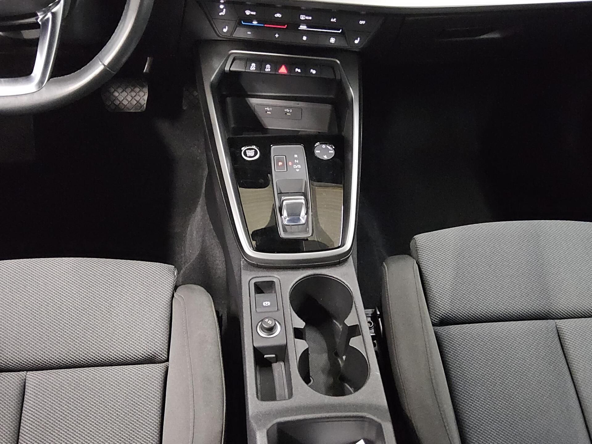 Audi A3 Lim. 30 TFSI Navi LED Virtual AHK SHZ 6