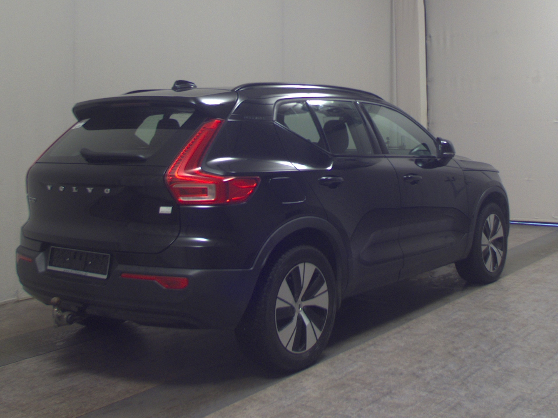 Volvo XC40 T5 Recharge Navi LED RfK AHK ACC PDC SHZ 4