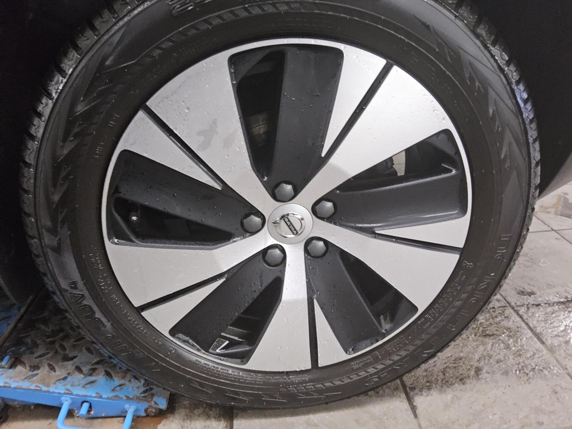 Volvo XC40 T5 Recharge Navi LED RfK AHK ACC PDC SHZ 11