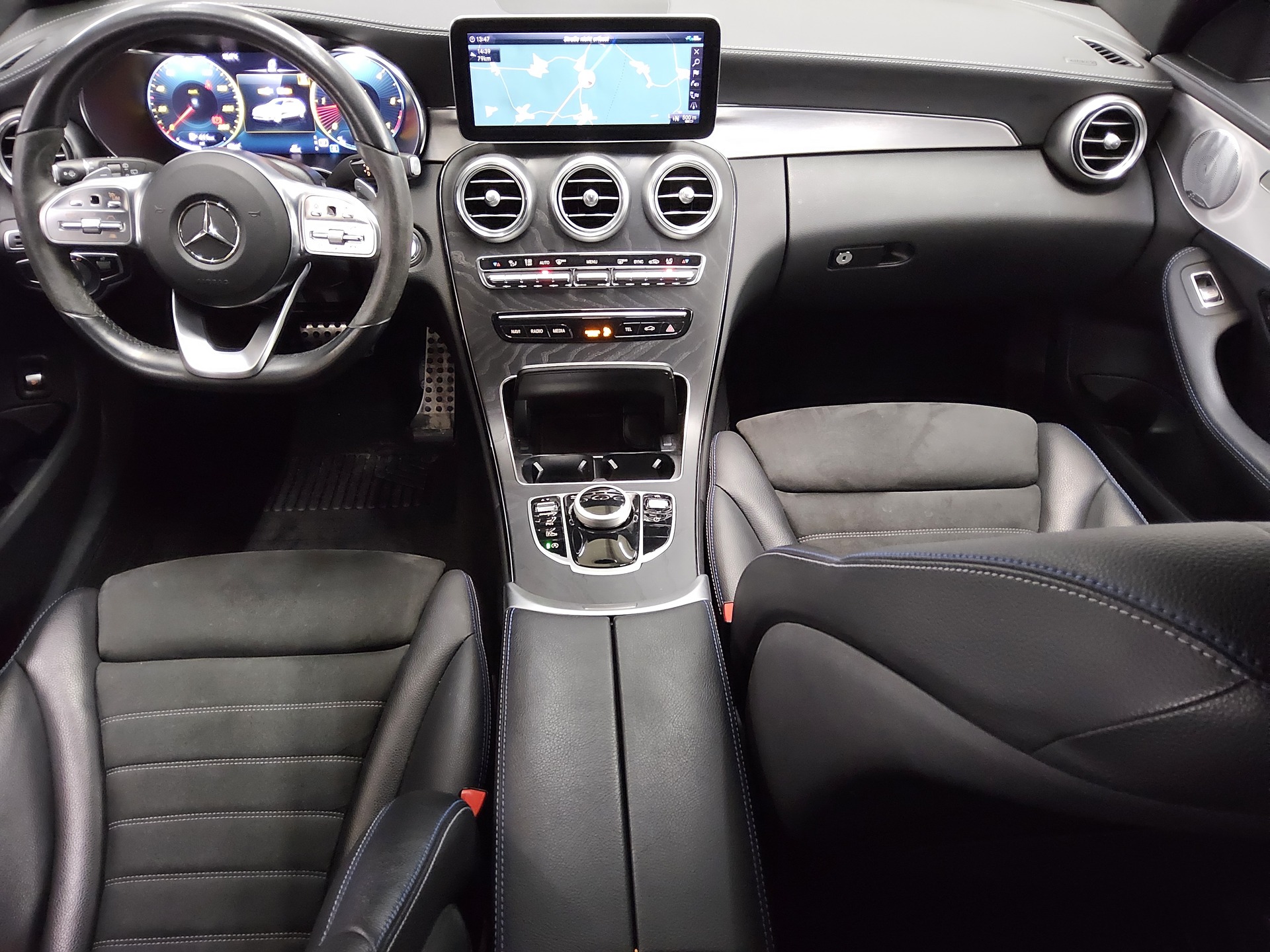 Mercedes-Benz C 220 T d AMG-Line Night AHK Wides. Burmes. LED 5