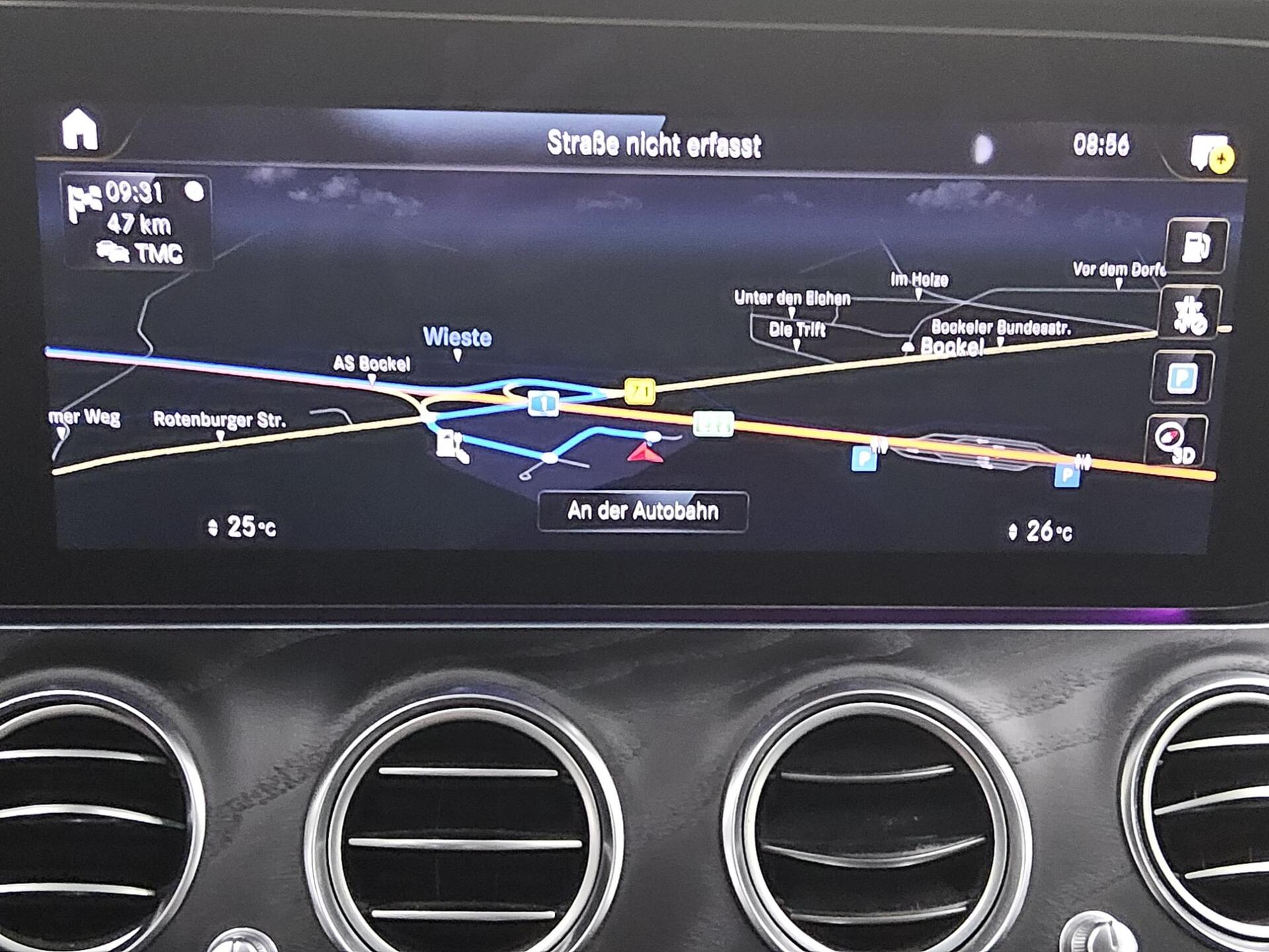 Mercedes-Benz E 300 T de AMG-Line Navi LED RfK Distronic+ AHK 7