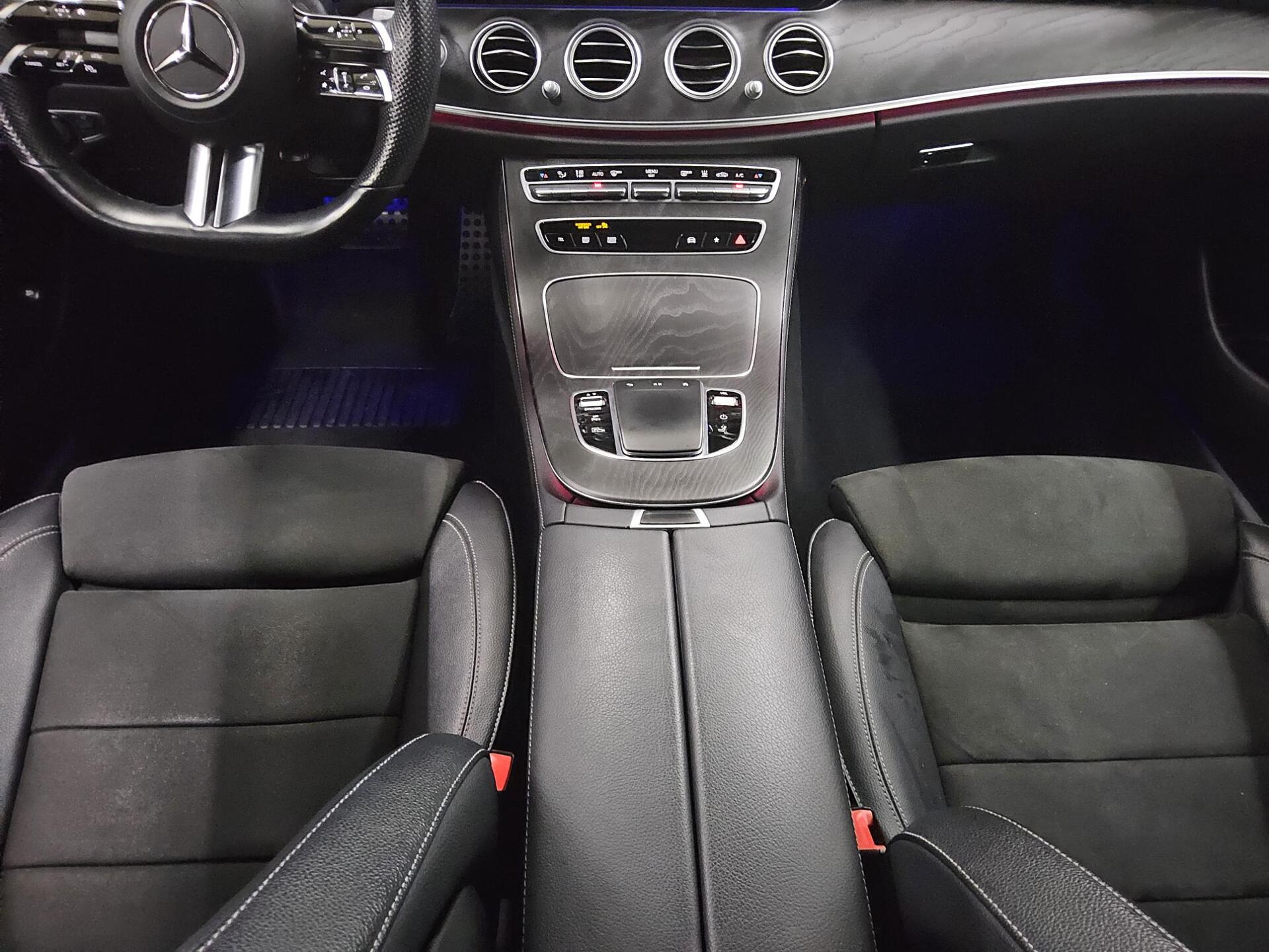 Mercedes-Benz E 300 T de AMG-Line Navi LED RfK Distronic+ AHK 6