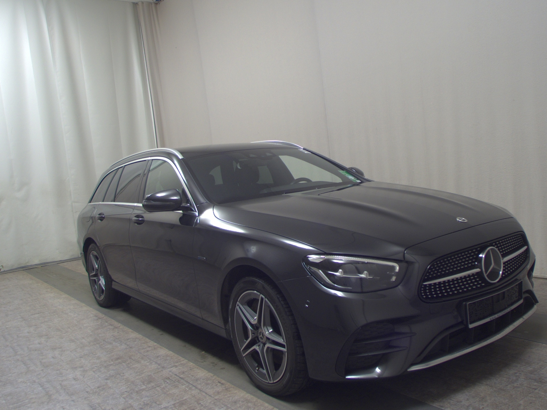 Mercedes-Benz E 300 T de AMG-Line Navi LED RfK Distronic+ AHK 3