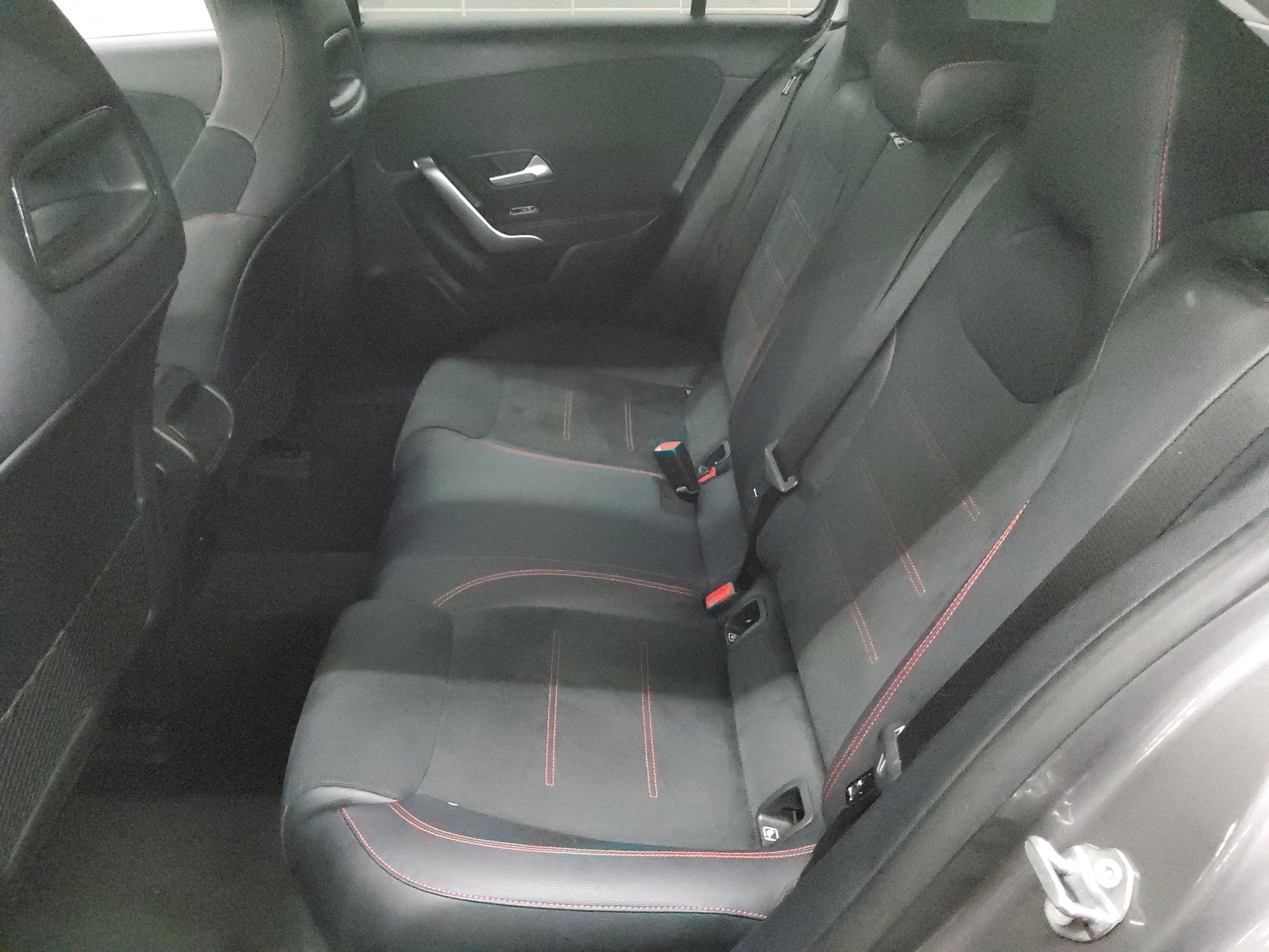 Mercedes-Benz A 180 d AMG-Line T-Leder Navi LED MBUX high RFK 13