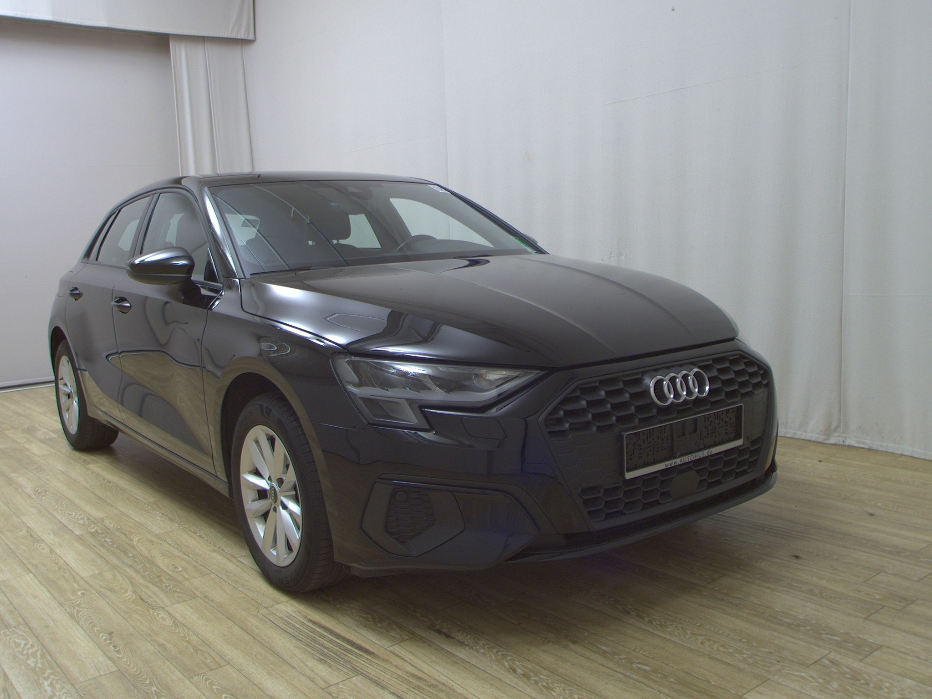 Audi A3 Sportback 30 TFSI Navi Vorb. vc LED AHK PDC 3