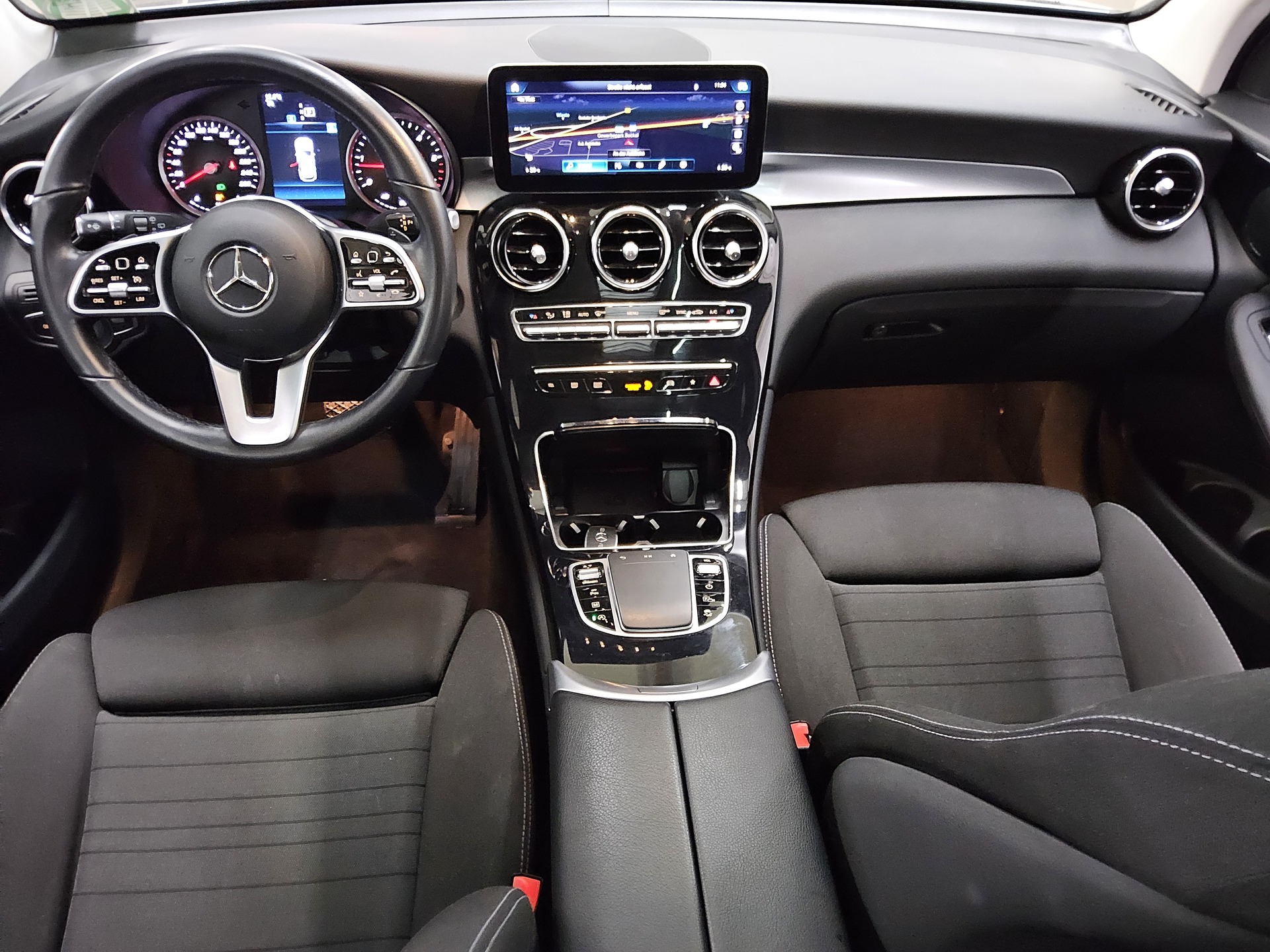 Mercedes-Benz GLC 200 d 4M Navi LED Panorama Kamera Tempomat 5