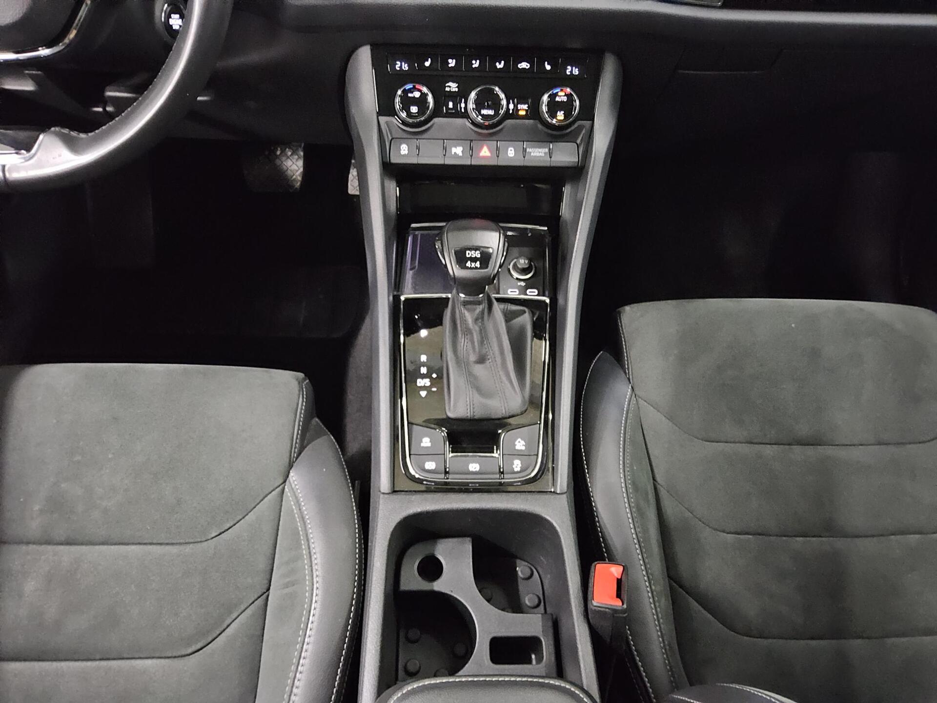 Skoda Kodiaq 2.0 TDI 4x4 Style Navi LED vc Pano 360° 6
