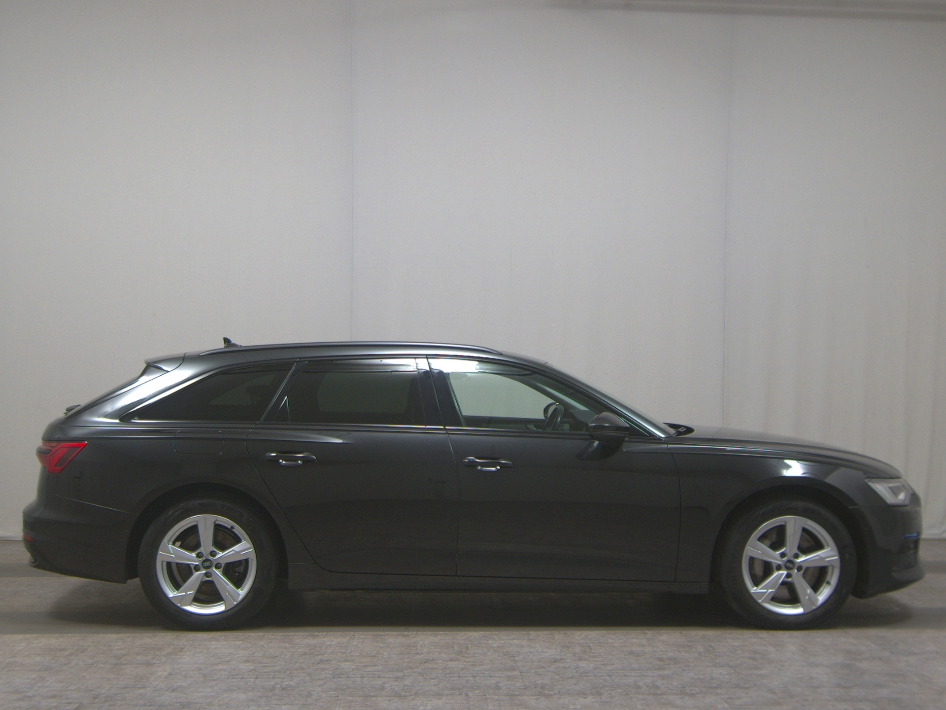 Audi A6 Avant 55 TFSI e Qu. sport Navi Matrix Sound
