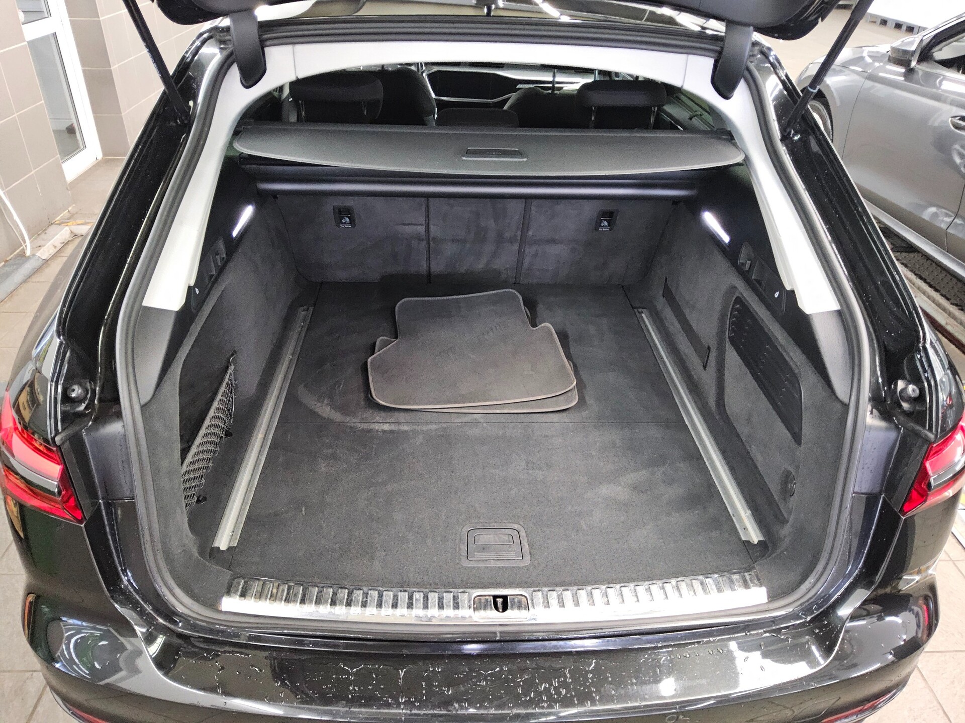 Audi A6 Avant 55 TFSI e Qu. sport Navi Matrix Sound 11