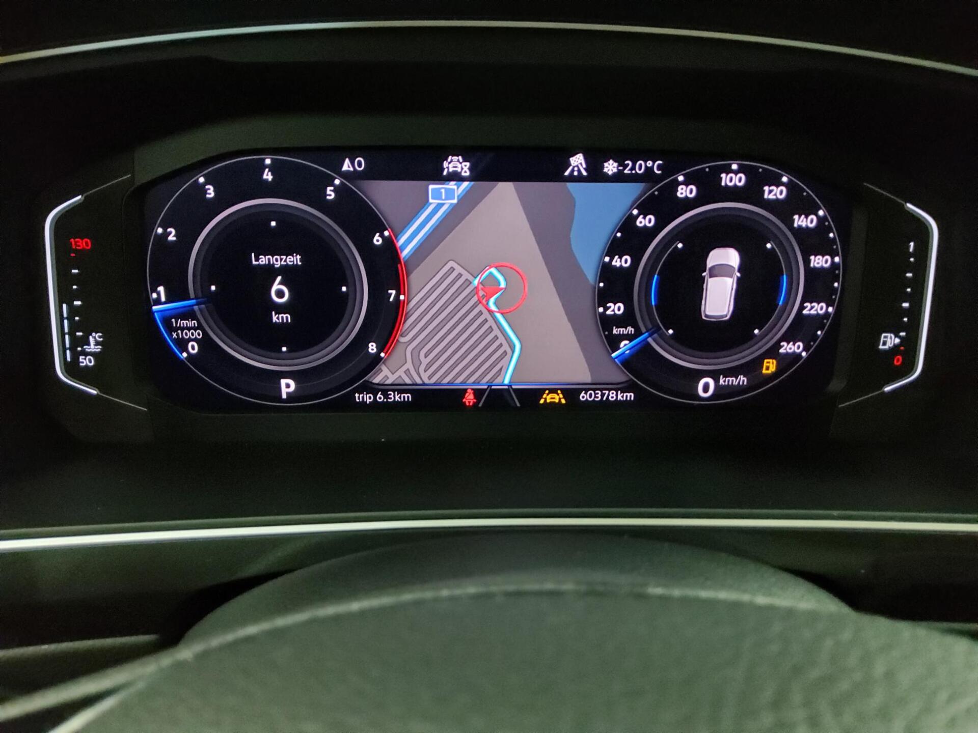 Volkswagen Tiguan 2.0 TSI 4M R-Line Navi LED AID RfK 4xShz 8