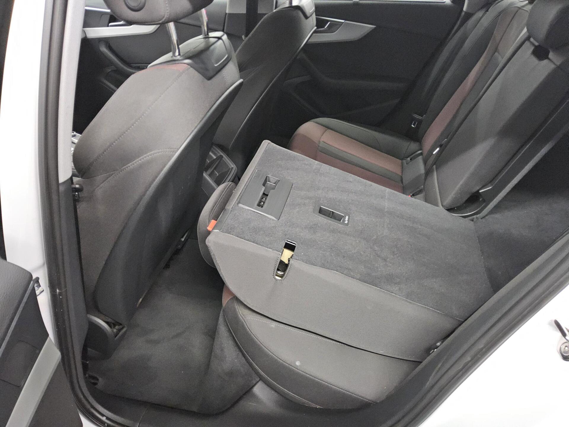 Audi A4 Avant 35 TDI Navi LED AHK PDC Memory Tempomat 12