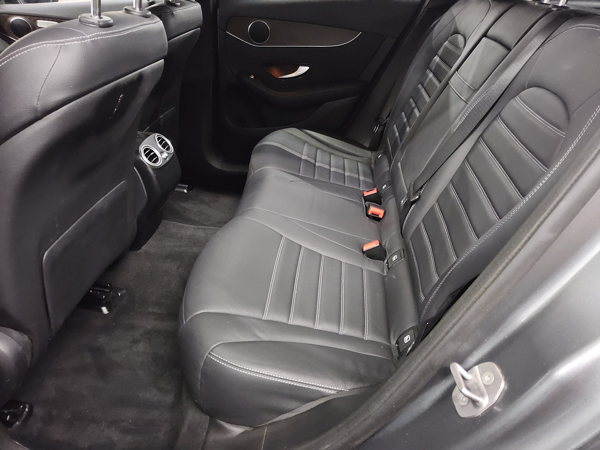 Mercedes-Benz GLC 300 de 4M Airm. Leder Widescreen MB-LED Ahk 12