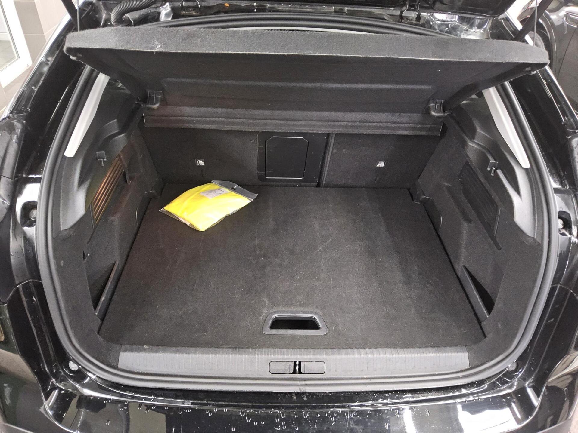 Citroën C4 1.5 BlueHDi Max T-Leder Navi LED Tempomat Shz 12