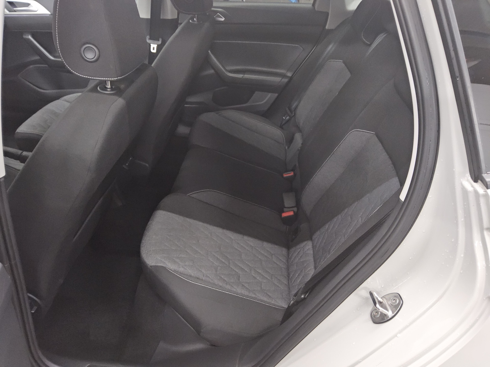 Volkswagen Polo 1.0 TSI Move Navi LED AID PDC SHZ 13