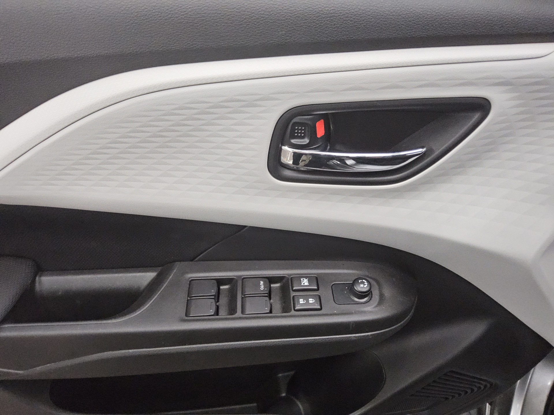 Suzuki Swift 1.2 Dualjet Mild-Hybrid Club Navi LED RFK 9