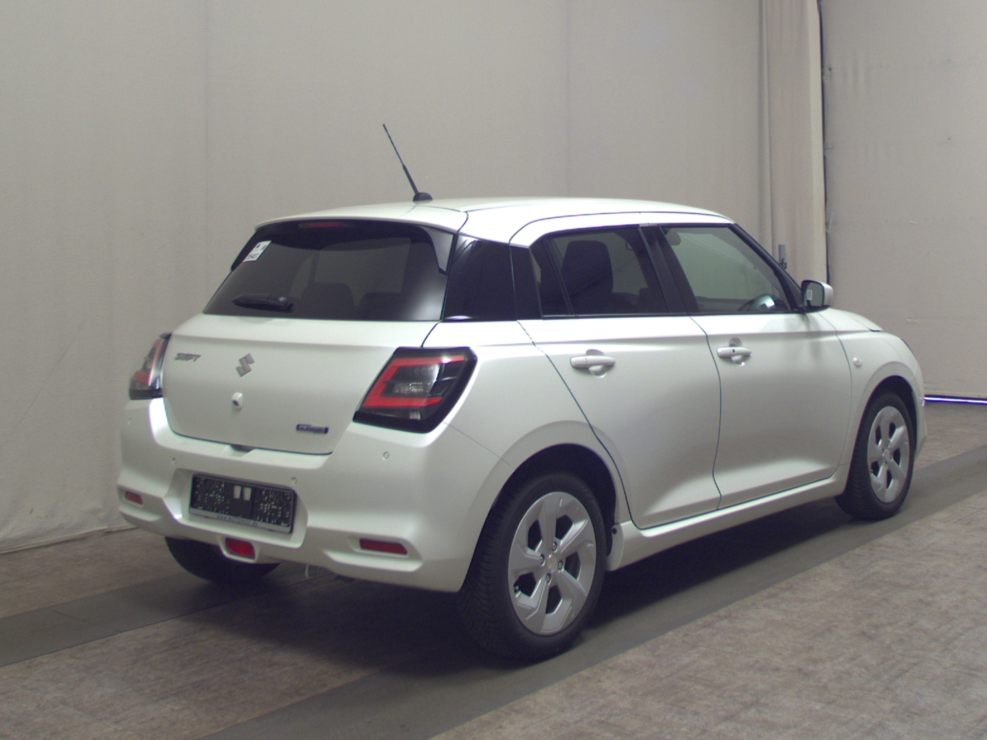 Suzuki Swift 1.2 Dualjet Mild-Hybrid Club Navi PDC RfK 4