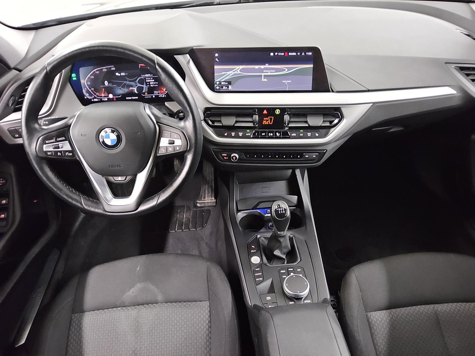 BMW 118i Advantage Navi LED LC-Pro Ambiente PDC SHZ 5