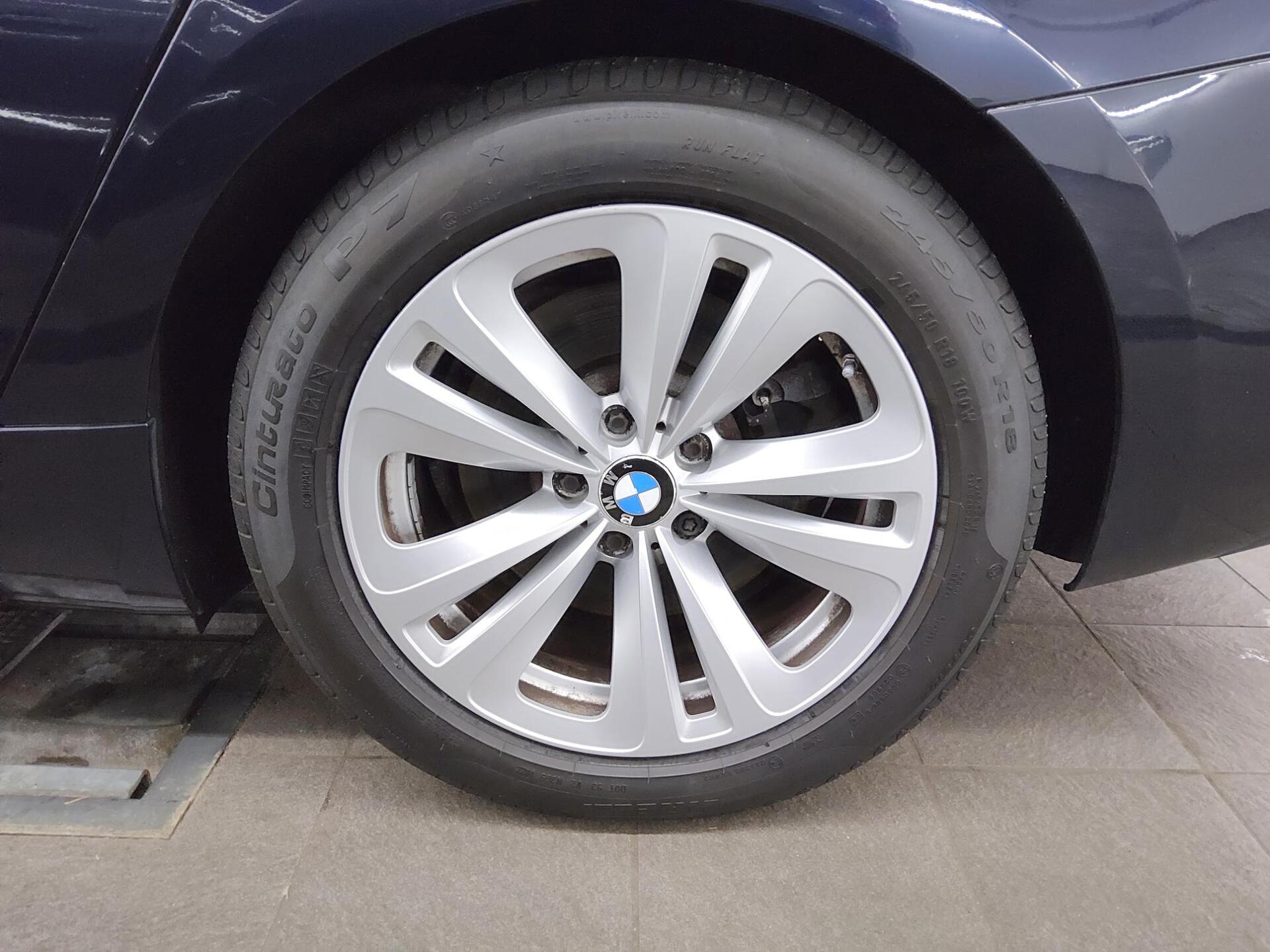 BMW 520 Gran Turismo Leder Navi Xenon Shz PDC Memory 10