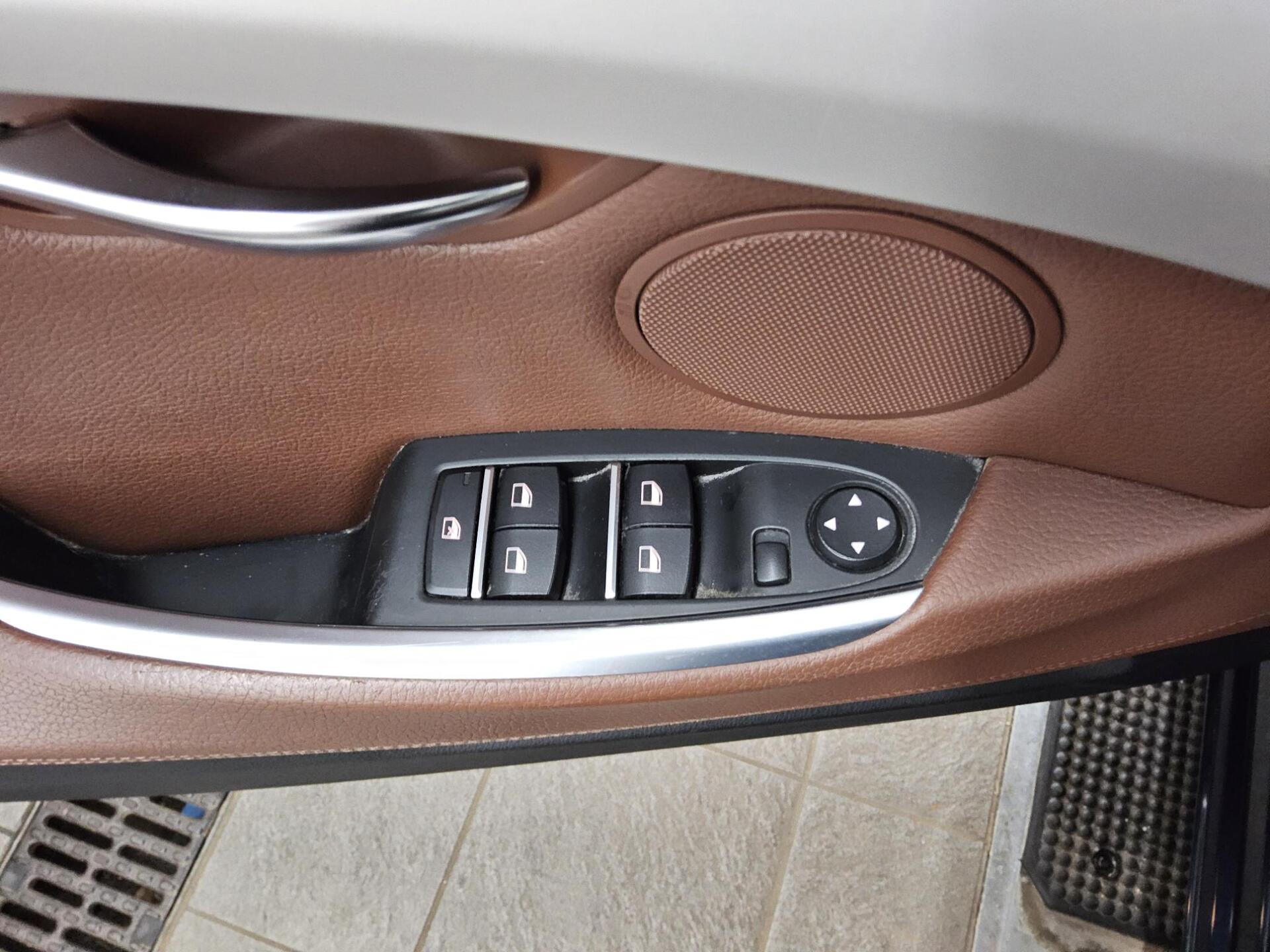 BMW 520 Gran Turismo Leder Navi Xenon Shz PDC Memory 9