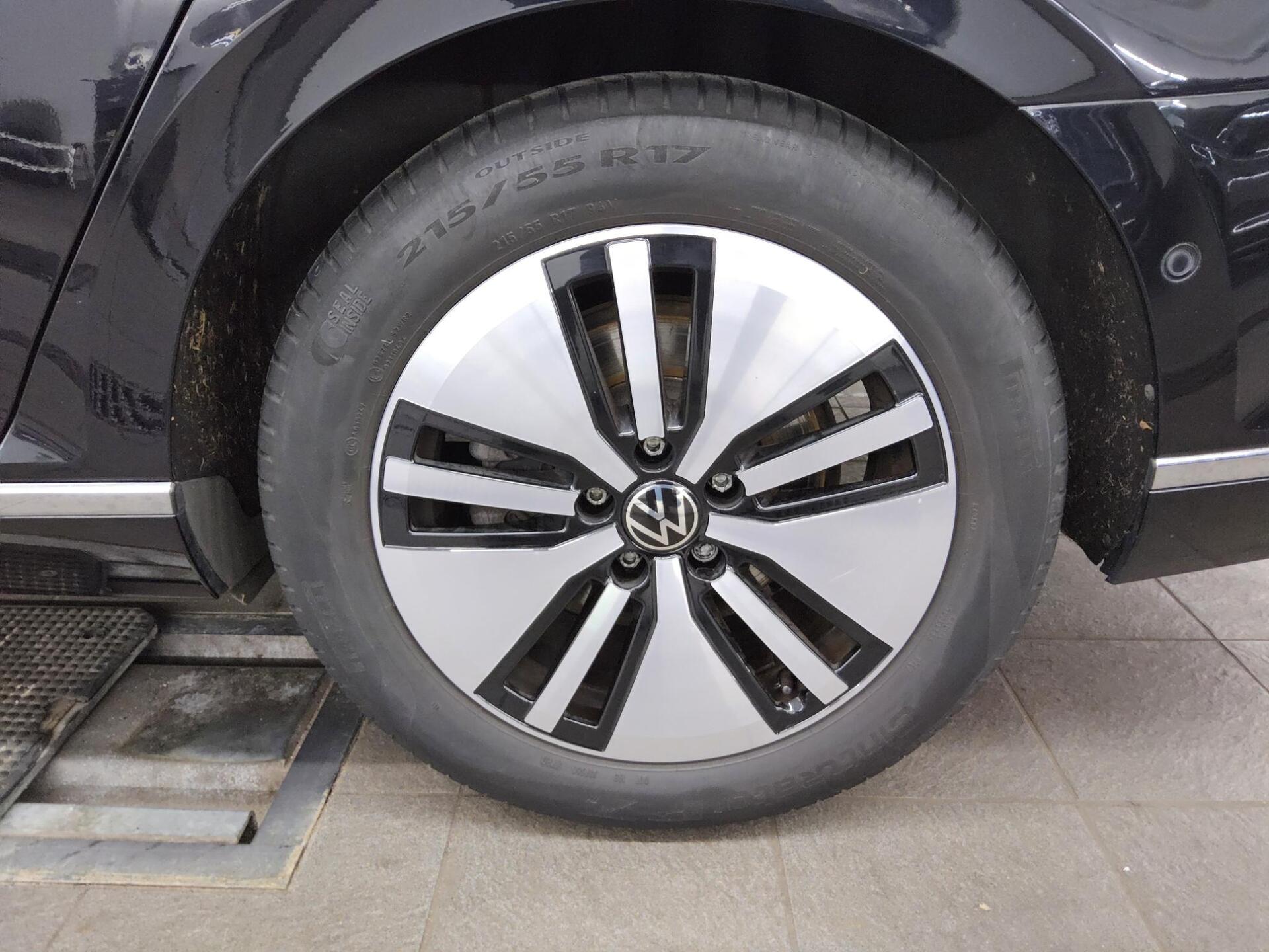 Volkswagen Passat GTE 1.4 TSI Leder Navi LED AID Pano RfK 11