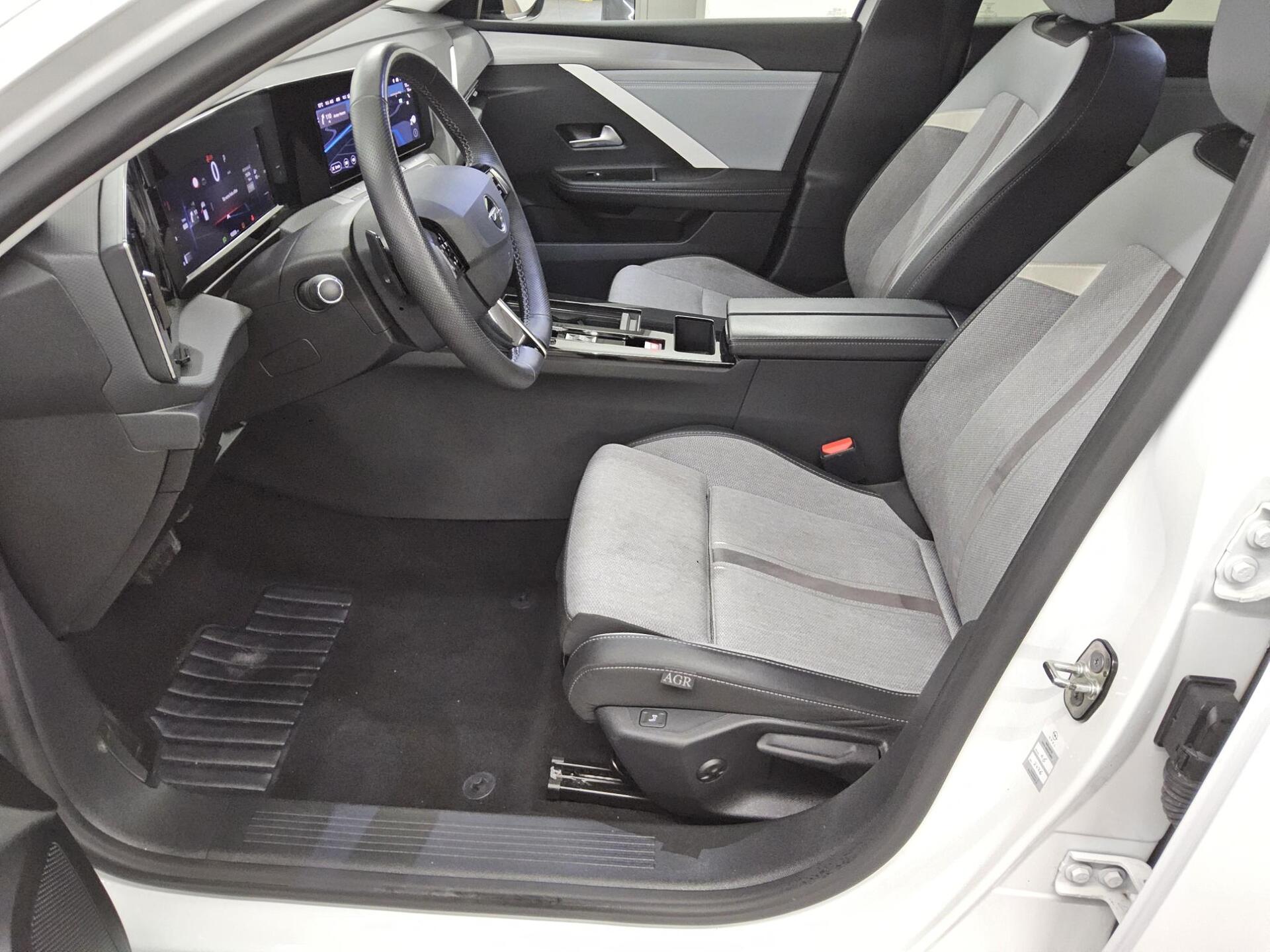 Opel Astra 1.5 D Business Elegance Navi LED vc RfK 9