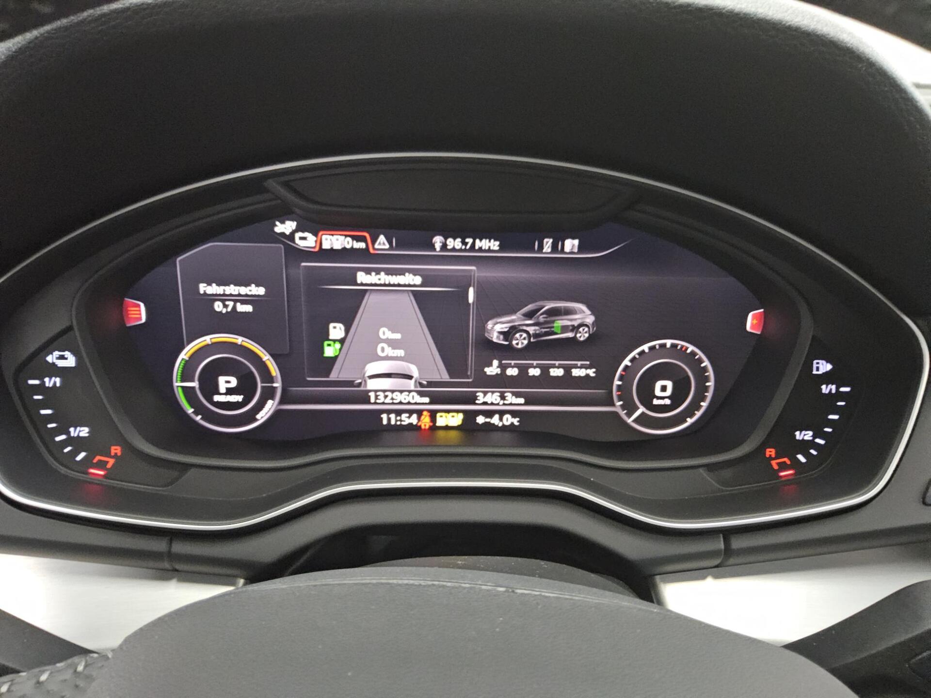 Audi Q5 50 TFSI e Qu. S-Line Raute Navi vc Matrix AHK 8