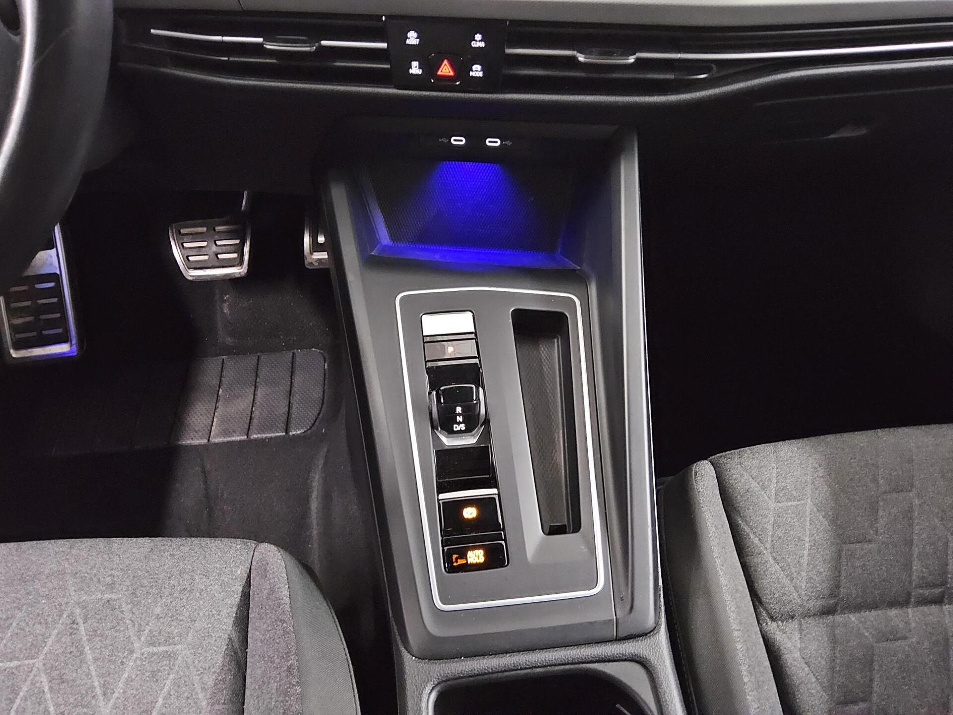 Volkswagen Golf-8 2.0 TDI Move Navi LED AHK AID ACC RFK 6