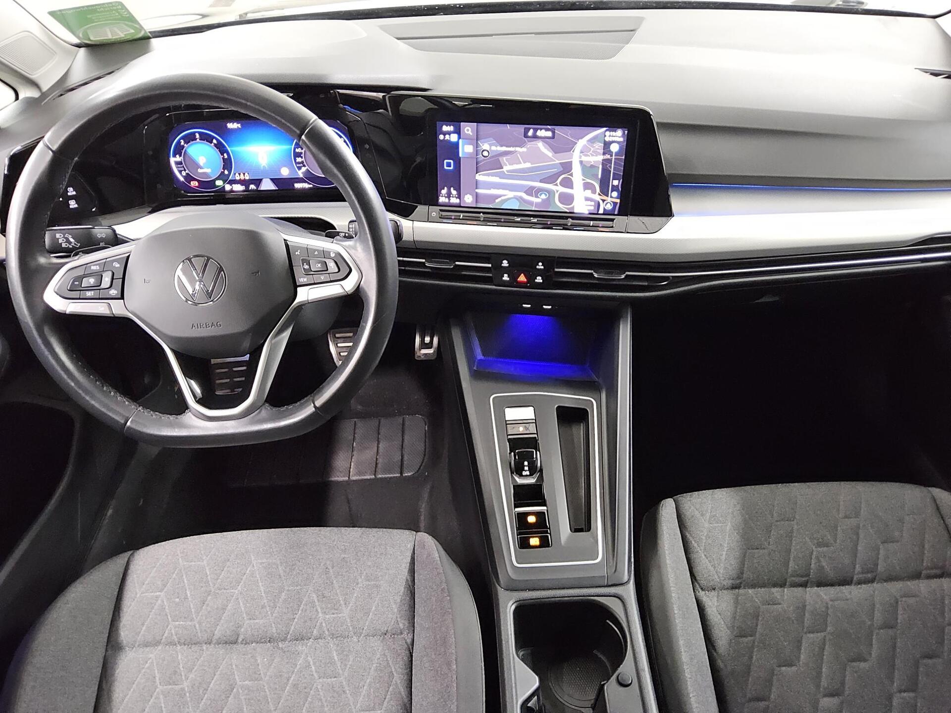 Volkswagen Golf-8 2.0 TDI Move Navi LED AHK AID ACC RFK 5