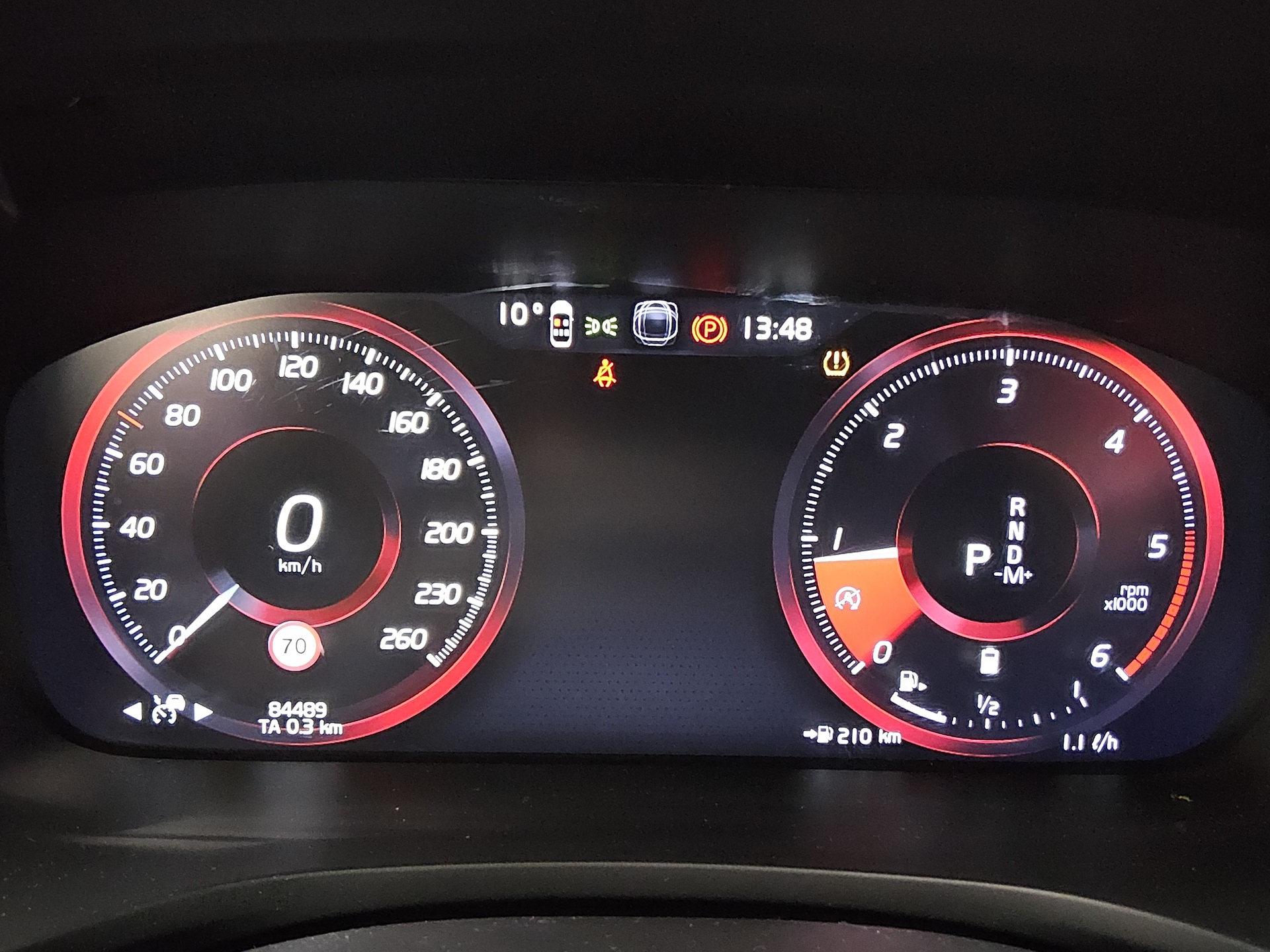 Volvo V60 B4 D Momentum Pro AHK Navi LED 8