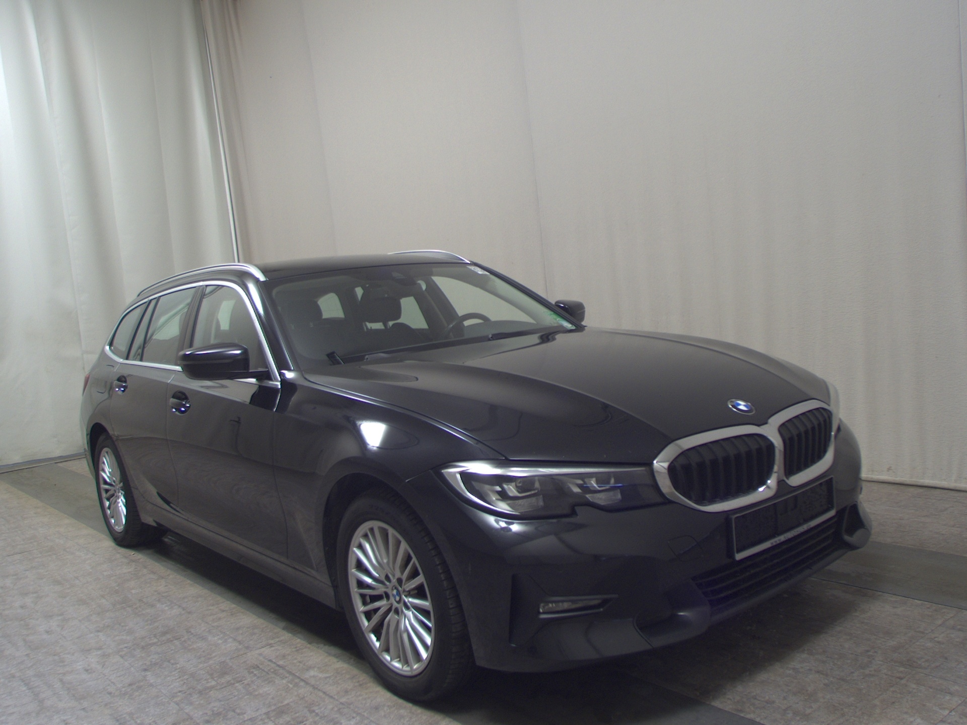 BMW 320dA Touring Sport-Line T-Leder Navi LED LC-Pro 3