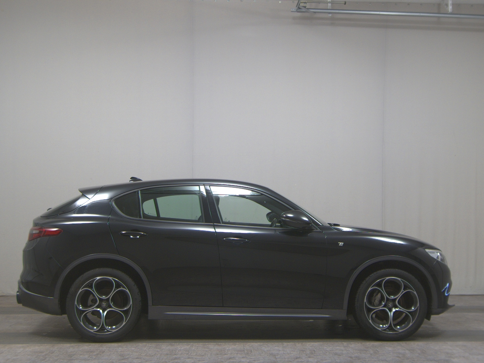 Alfa Romeo Stelvio 2.2 JTDM Leder Navi Xenon RfK PDC Shz