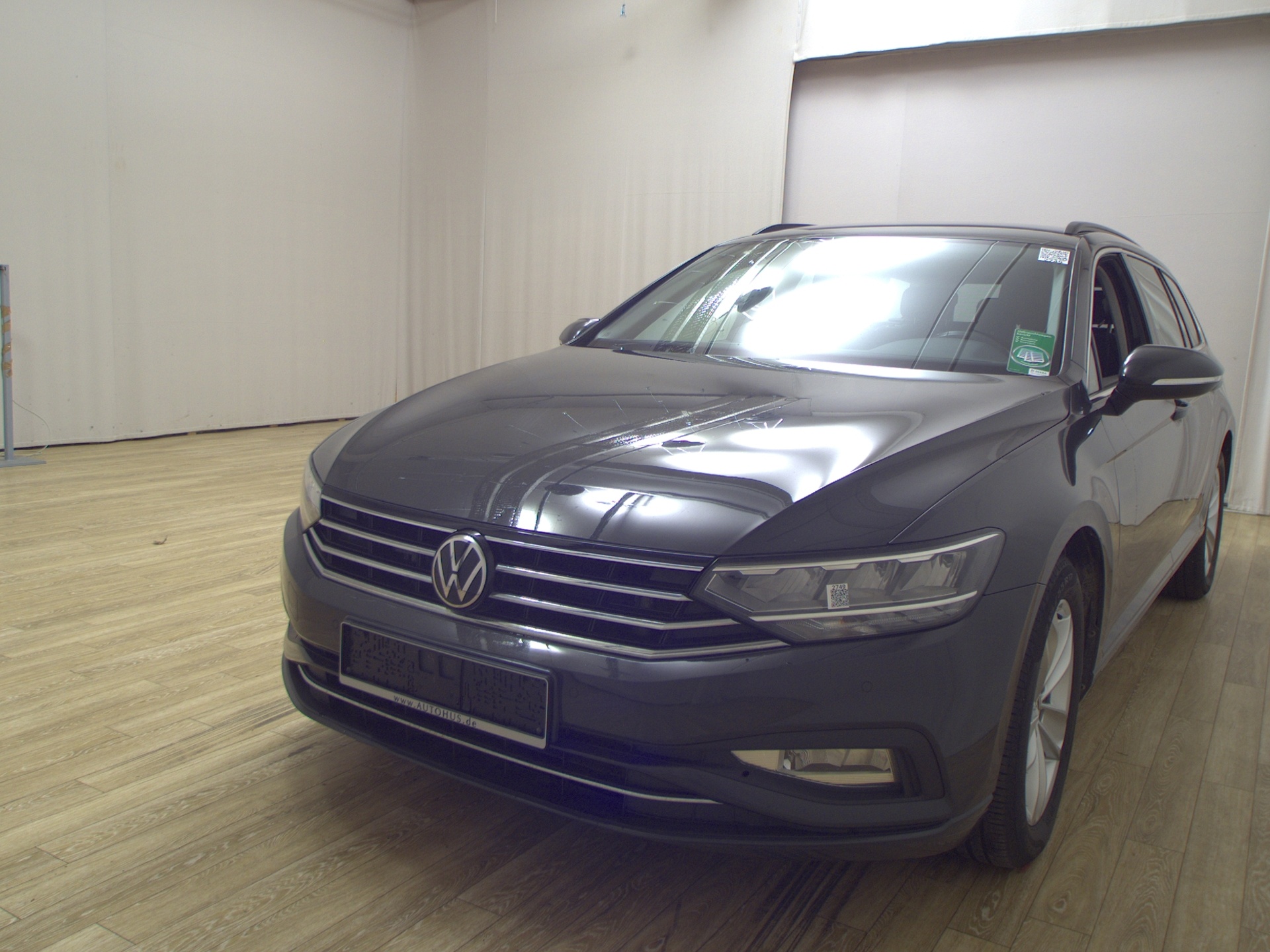 Volkswagen Passat Var. 2.0 TDI Business Navi LED PDC ACC 2