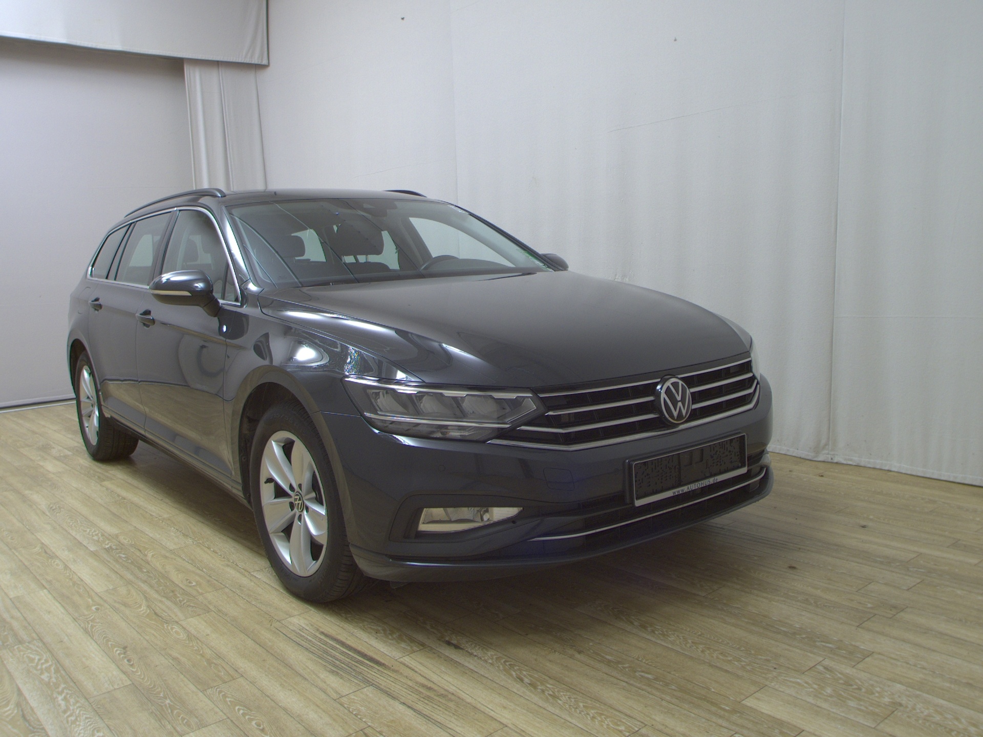 Volkswagen Passat Var. 2.0 TDI Business Navi LED PDC ACC 3
