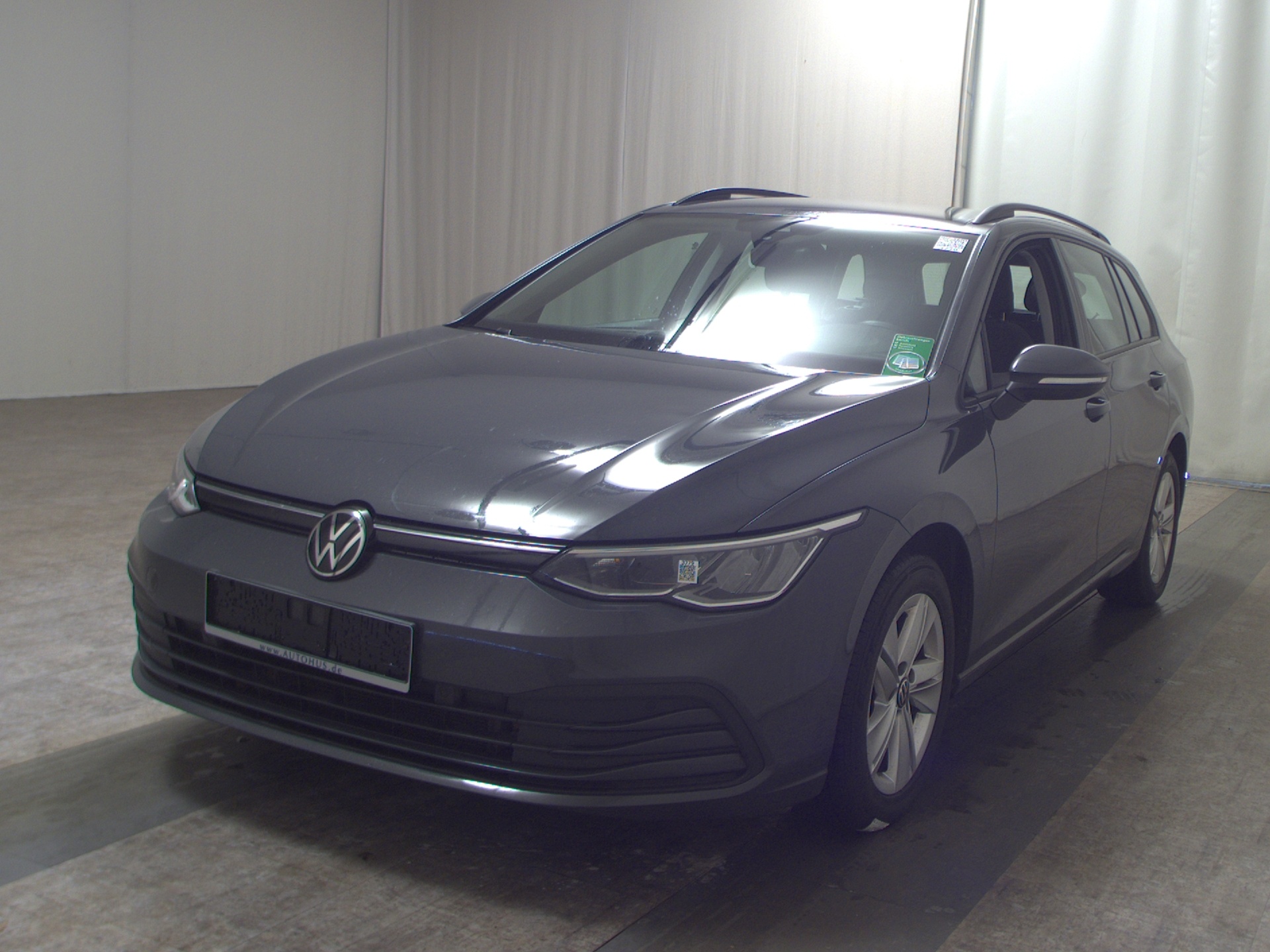 Volkswagen Golf-8 Var. 2.0 TDI Life Navi LED DC ACC Shz 2