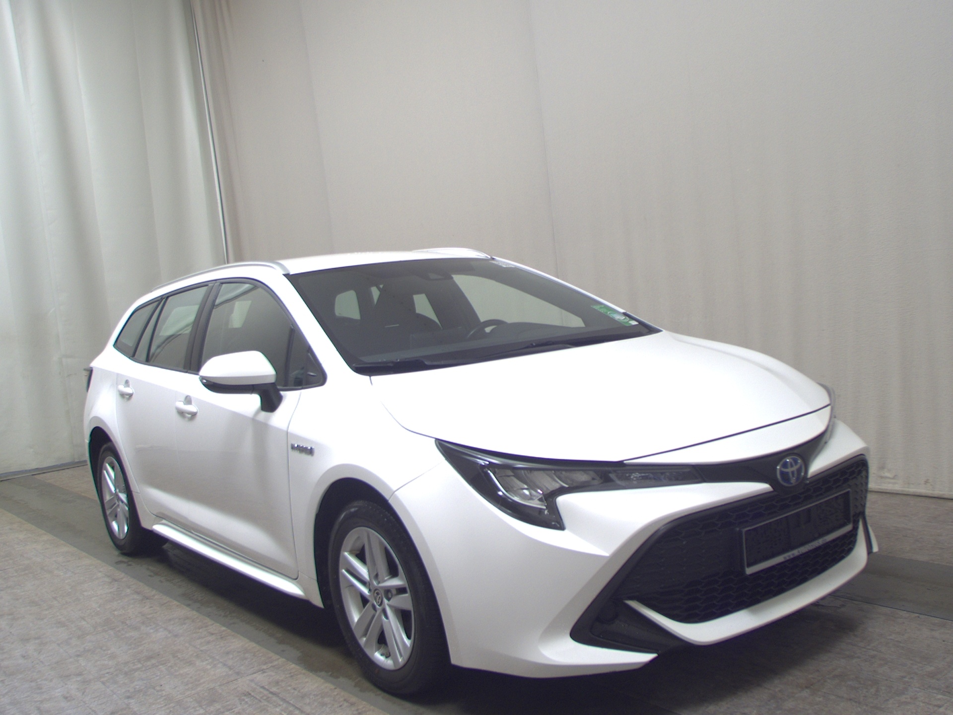 Toyota Corolla Touring Sports 1.8 LED RfK DAB 3