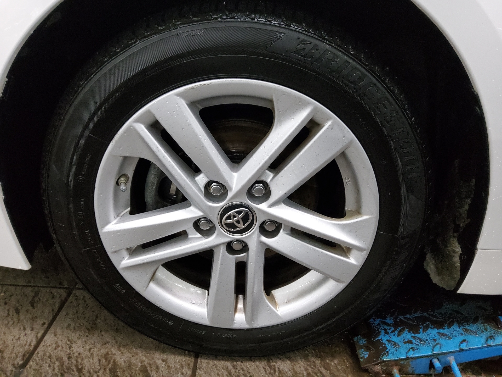 Toyota Corolla Touring Sports 1.8 LED RfK DAB 10