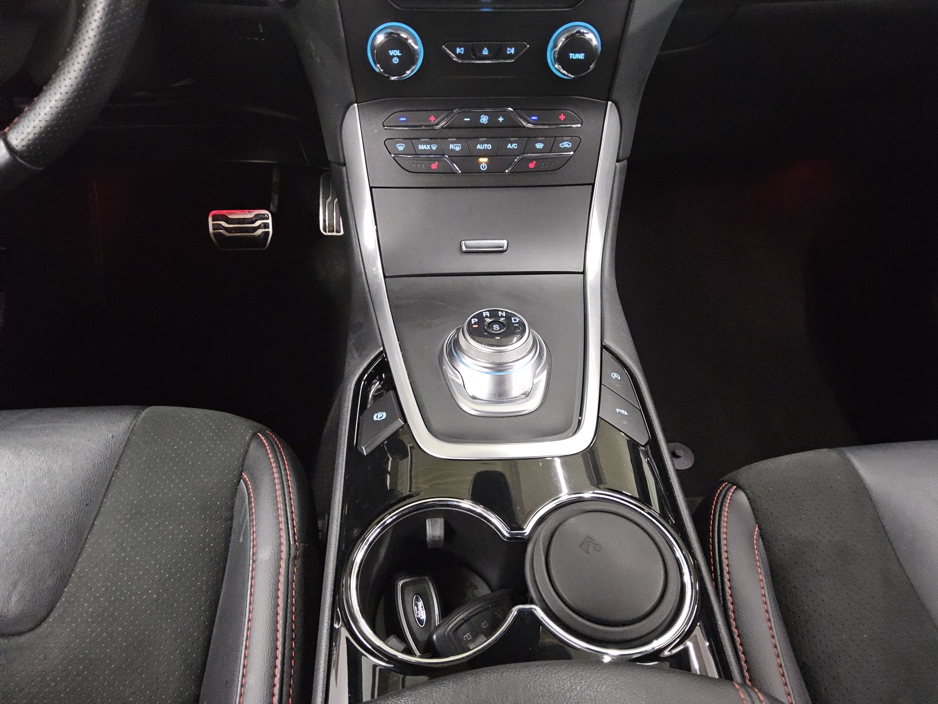 Ford S-Max 2.0 EB ST-Line Navi LED Kamera AHK 6