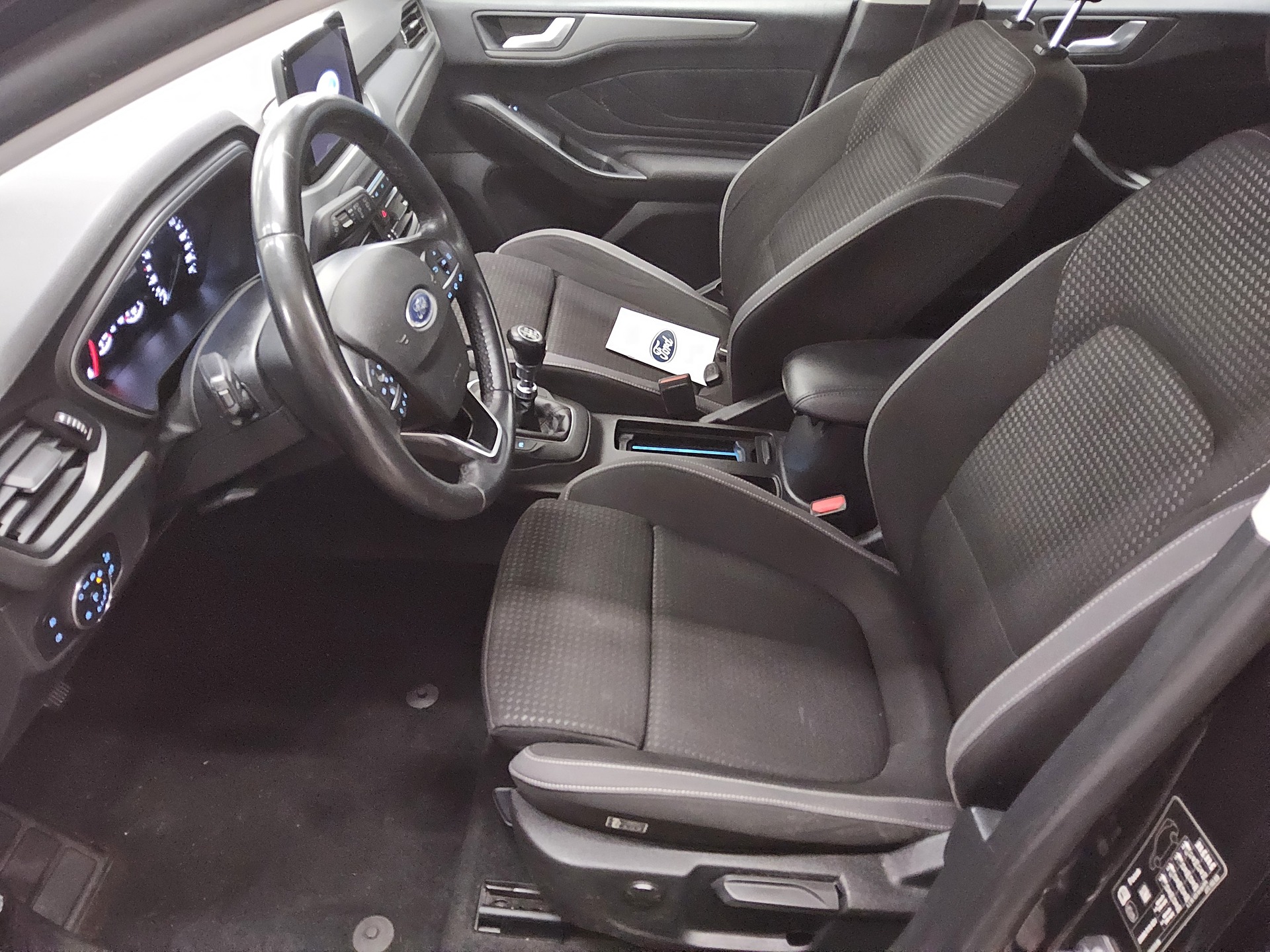 Ford Focus Turnier 1.5 EB Cool&Connect Navi LED RfK 8