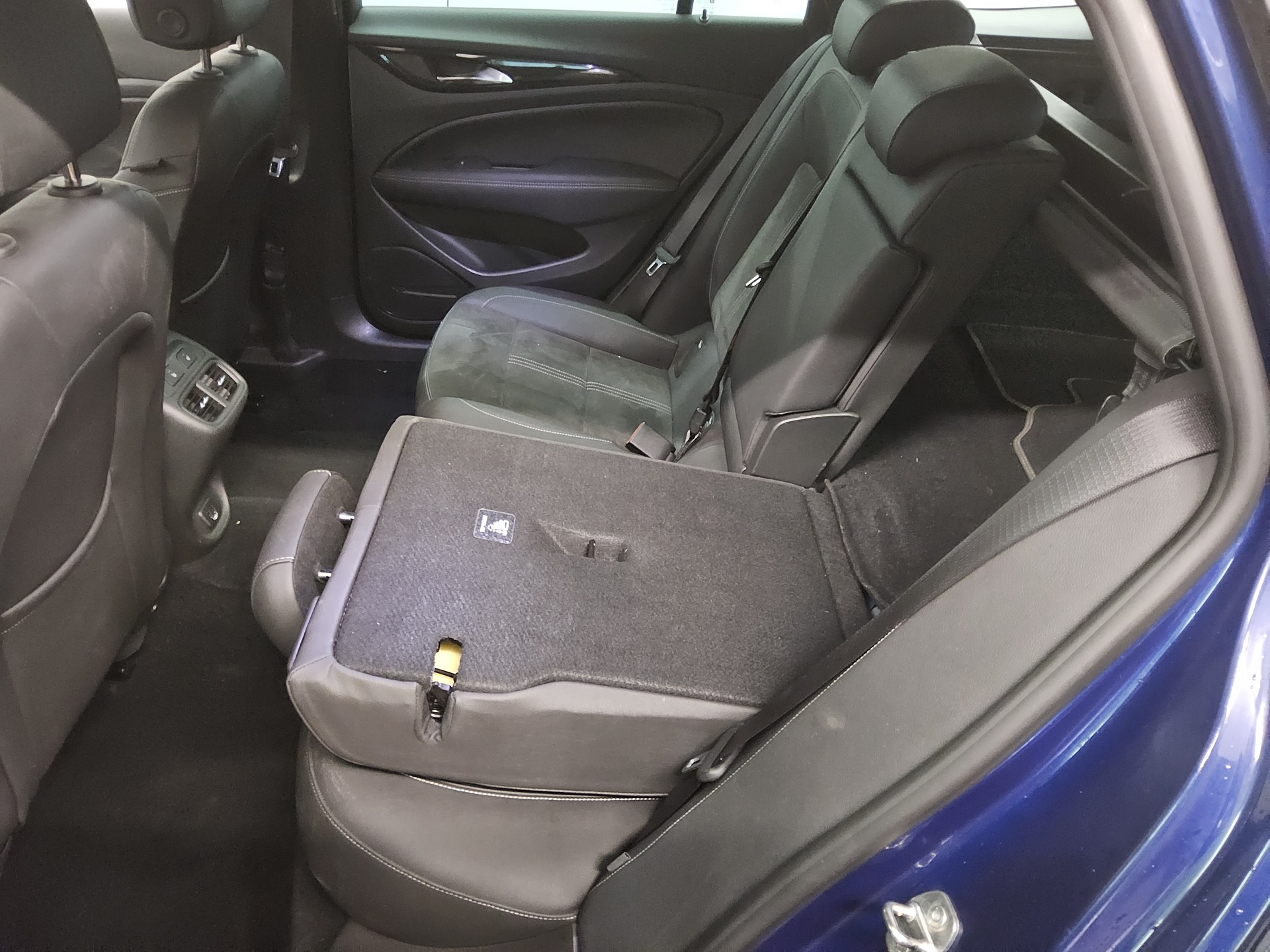 Opel Insignia ST 1.5 D Ultimate T-Leder Navi LED RfK 12