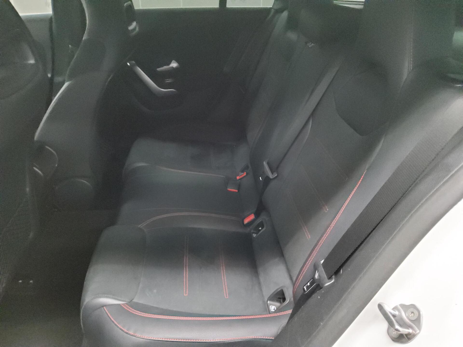 Mercedes-Benz CLA 200 SB d AMG-Line Navi LED MBUX AR Sound 13