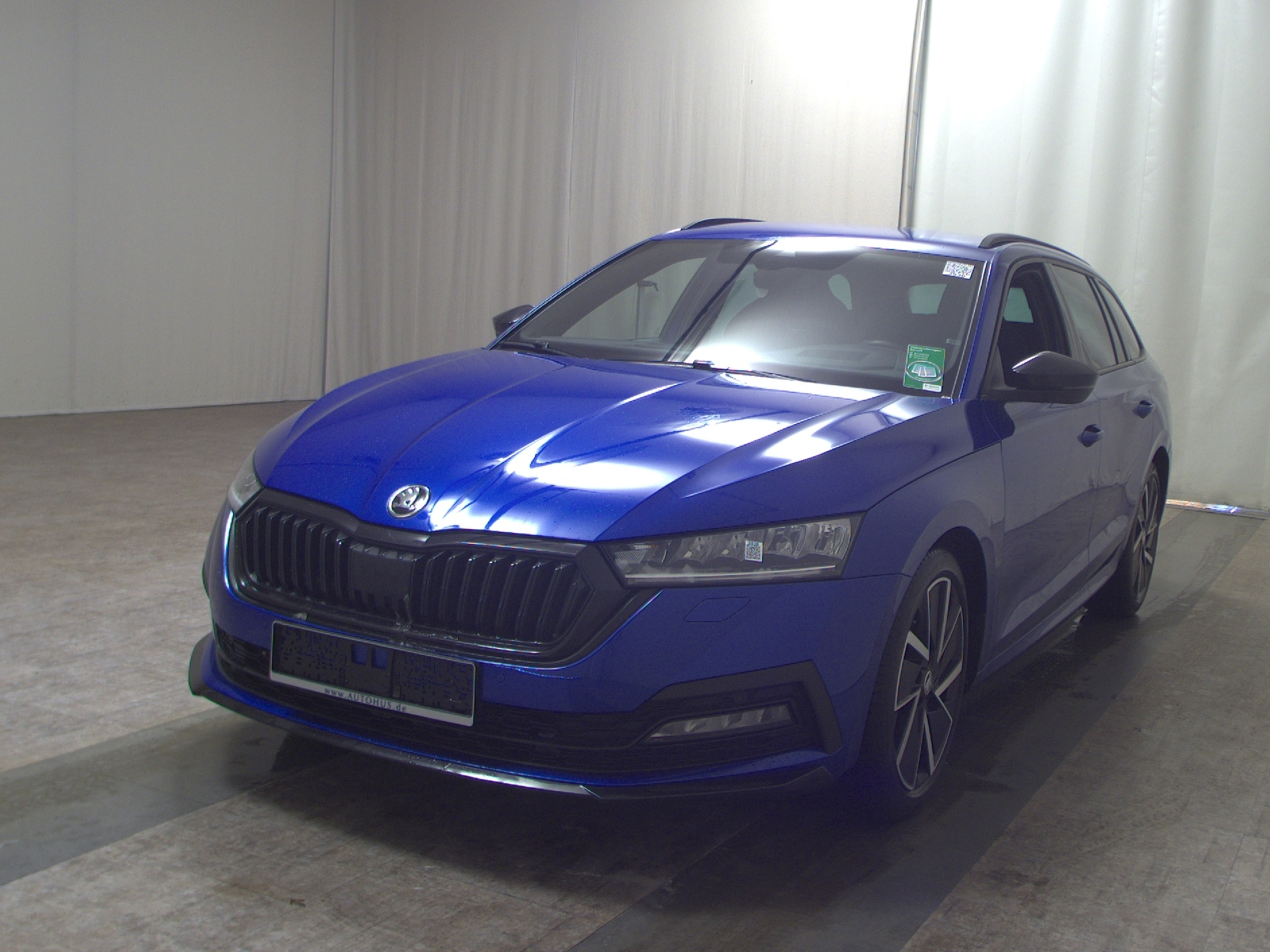 Skoda Octavia Kombi 2.0 TDI SportLine Navi LED Virtual 2