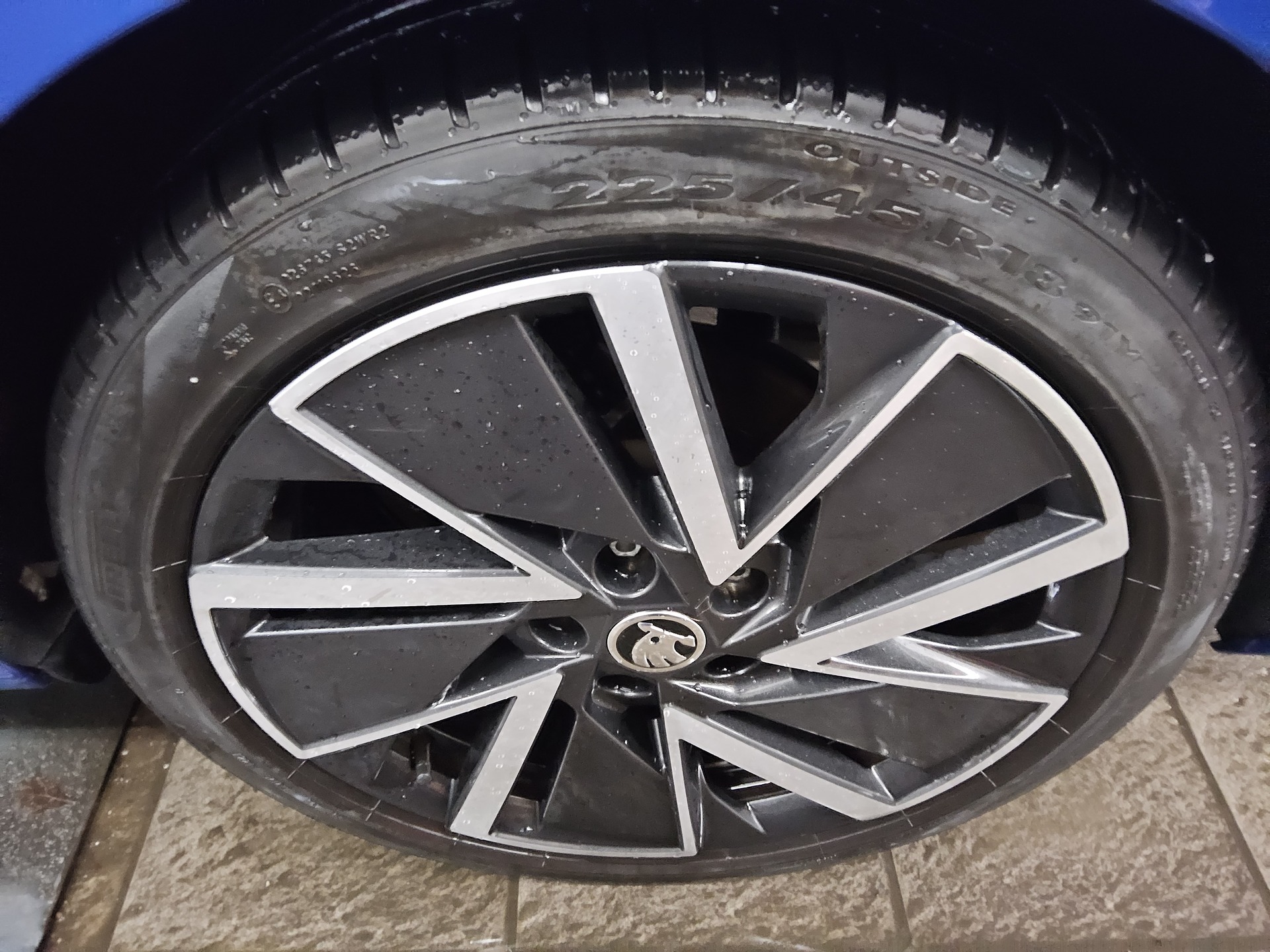 Skoda Octavia Kombi 2.0 TDI SportLine Navi LED Virtual 11