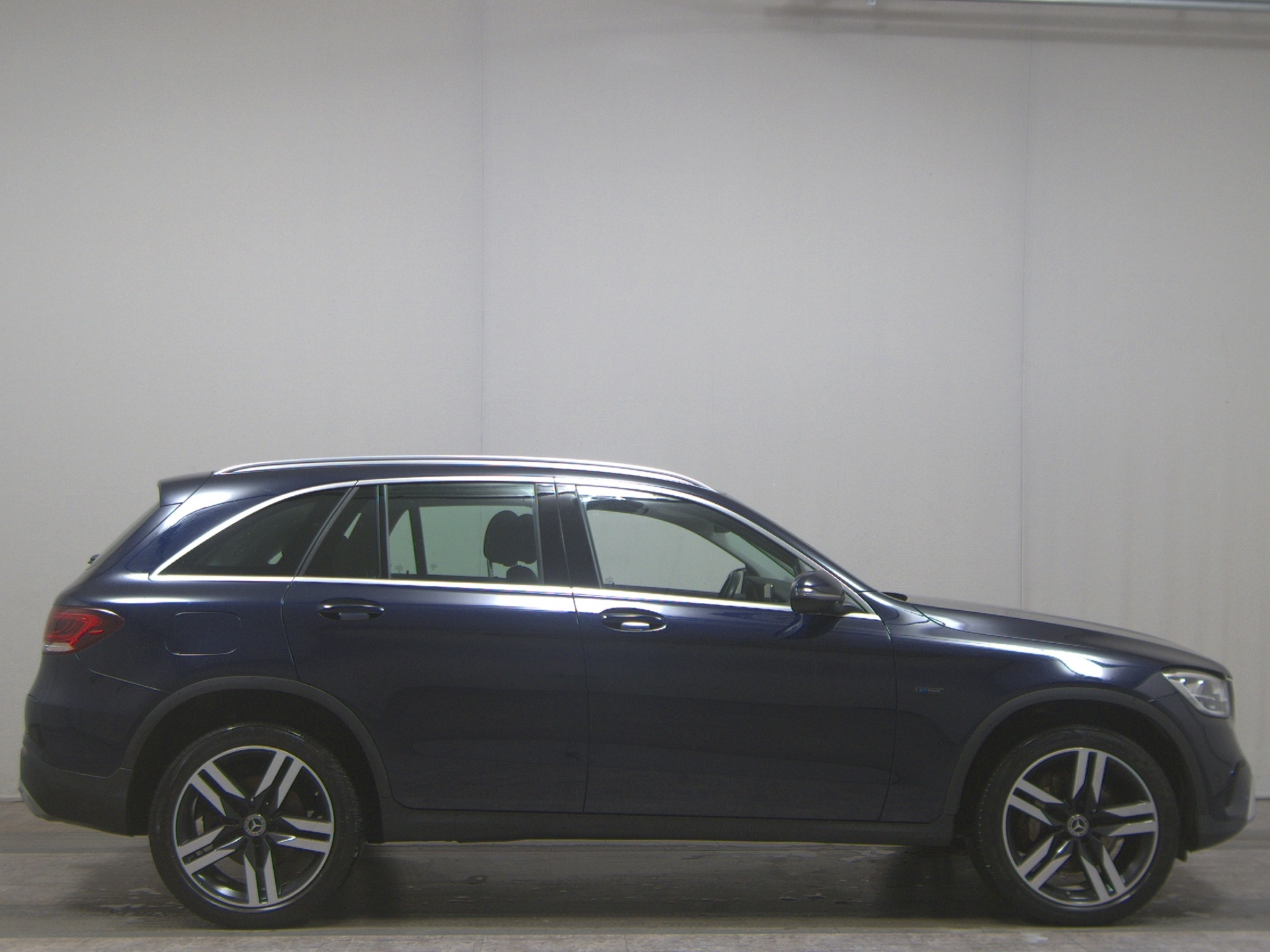 Mercedes-Benz GLC 300 de 4M Navi LED RfK AHK Shz PDC Tempomat