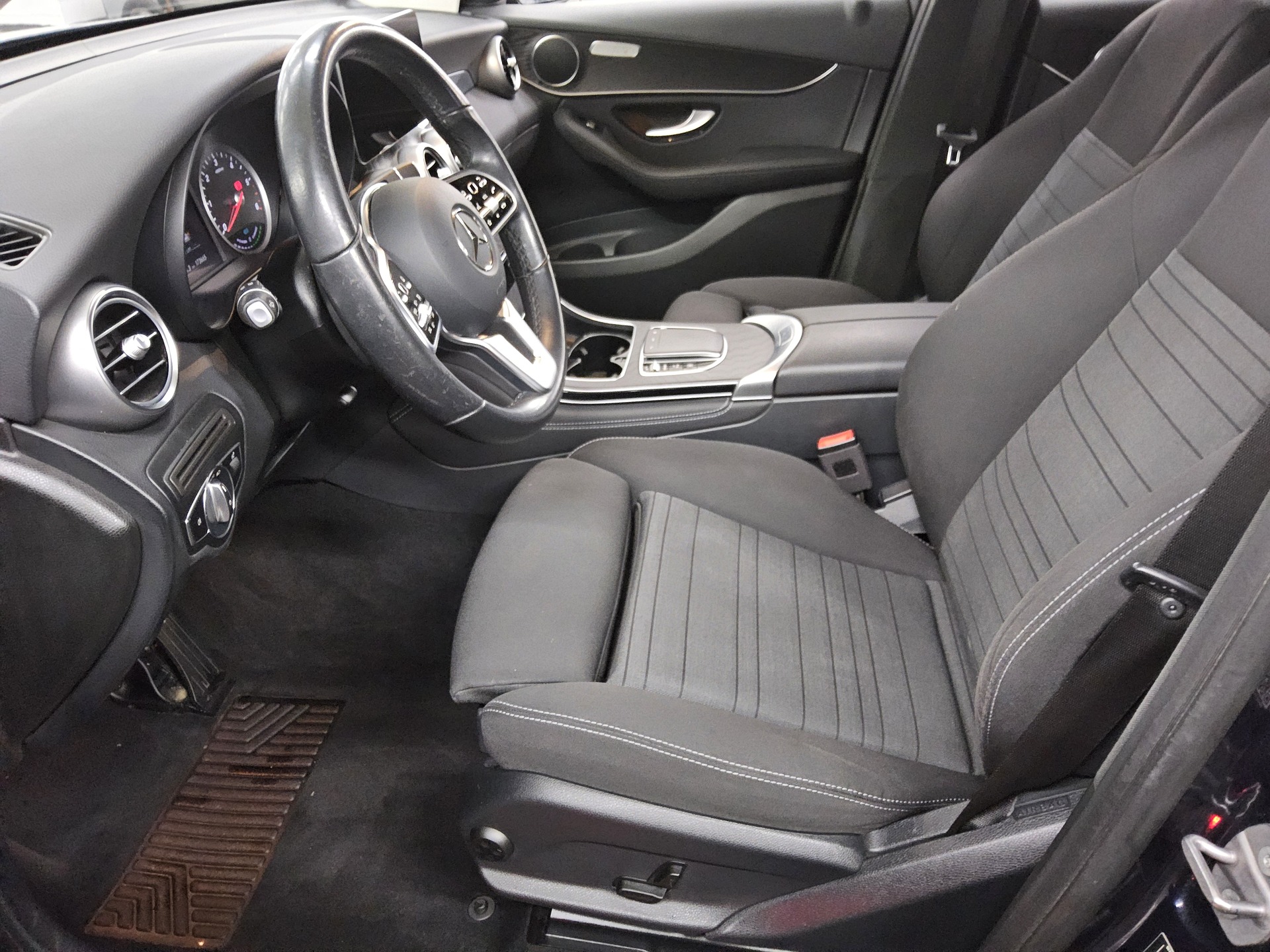 Mercedes-Benz GLC 300 de 4M Navi LED RfK AHK Shz PDC Tempomat 8