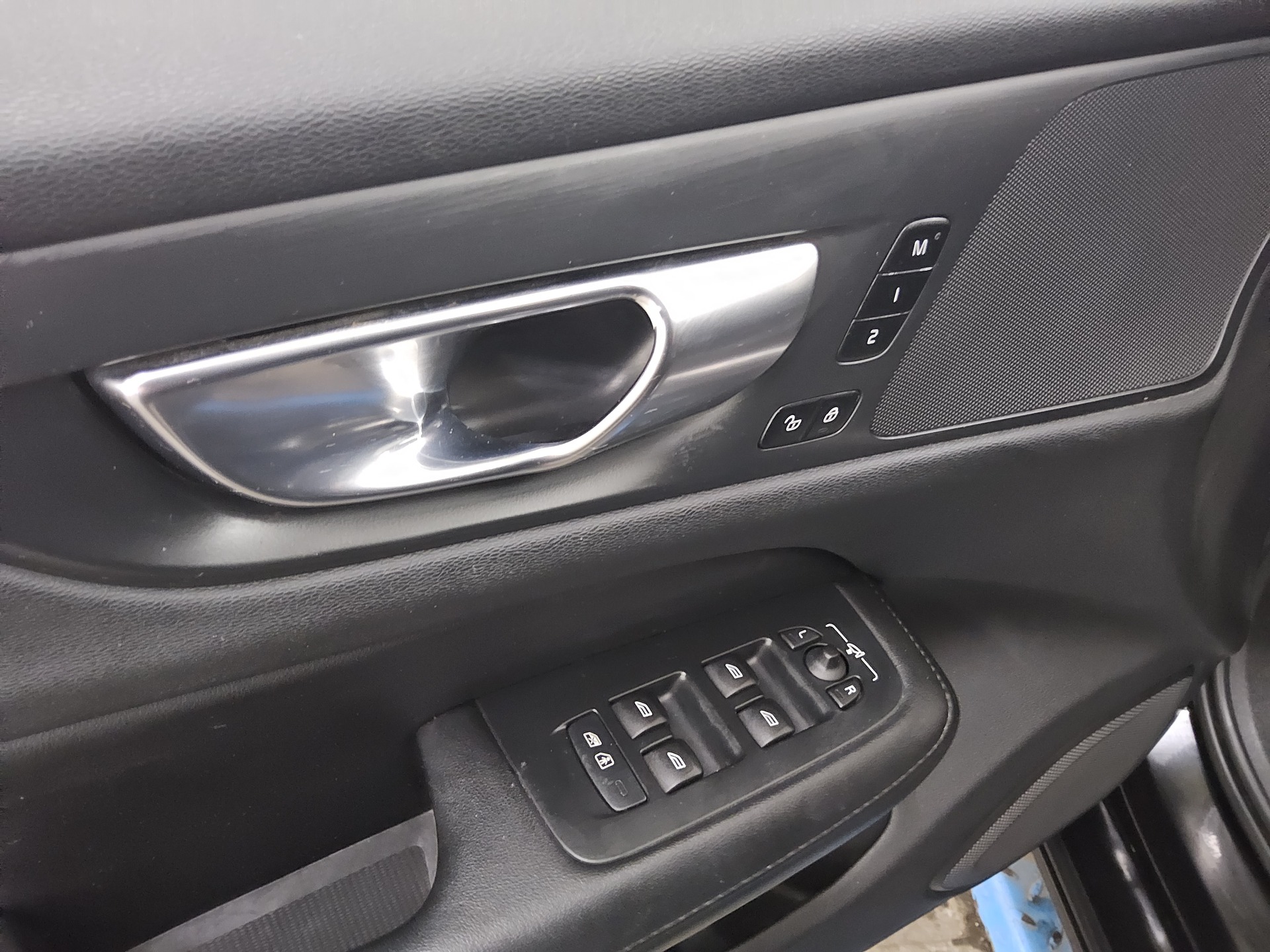 Volvo V60 T6 AWD Leder Navi LED RfK 4xShz ACC Memory 10