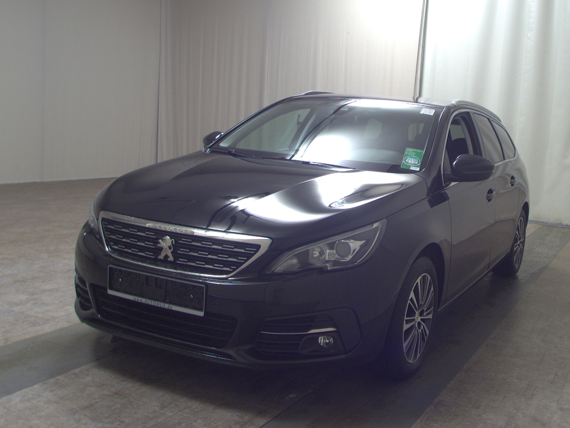 Peugeot 308 1.5 BlueHDI Allure AHK RfK Navi 2