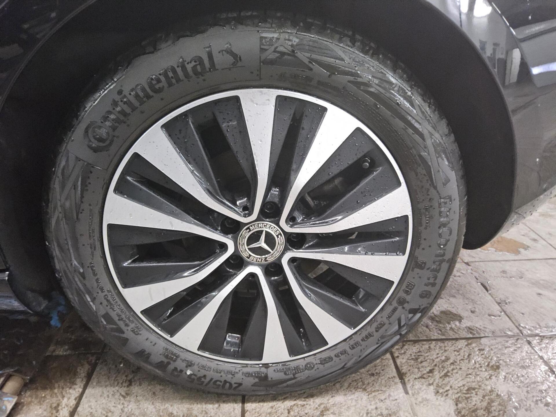 Mercedes-Benz A 200 d Progressive T-Leder Navi Multibeam RfK 11