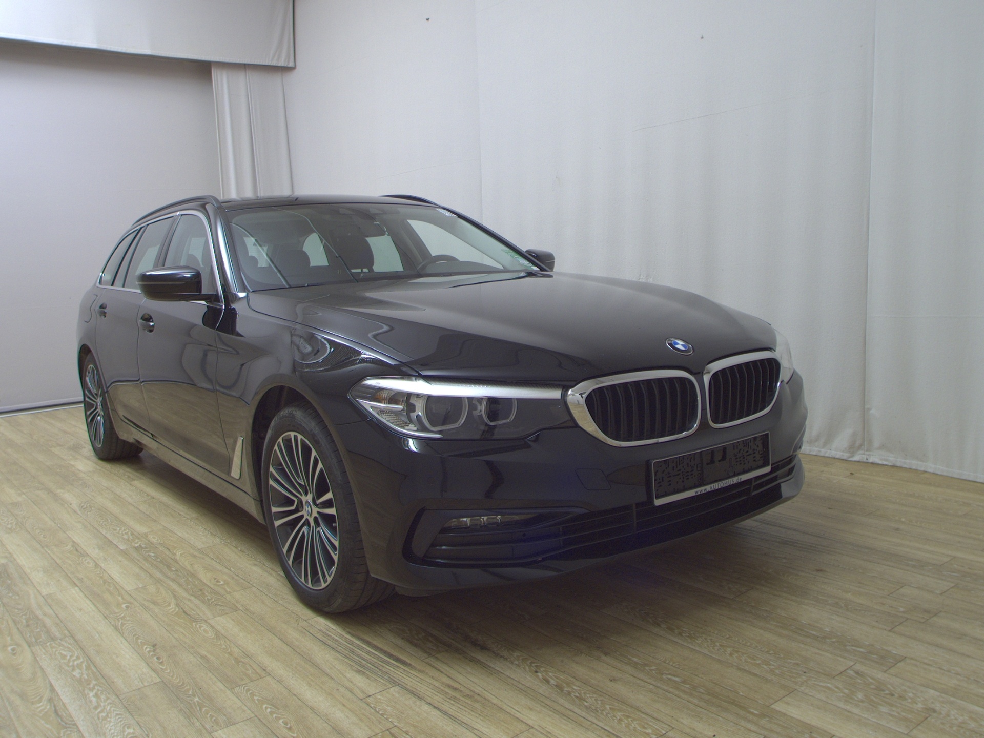 BMW 520dA Touring Sport-Line T-Leder RfK Navi LED 3