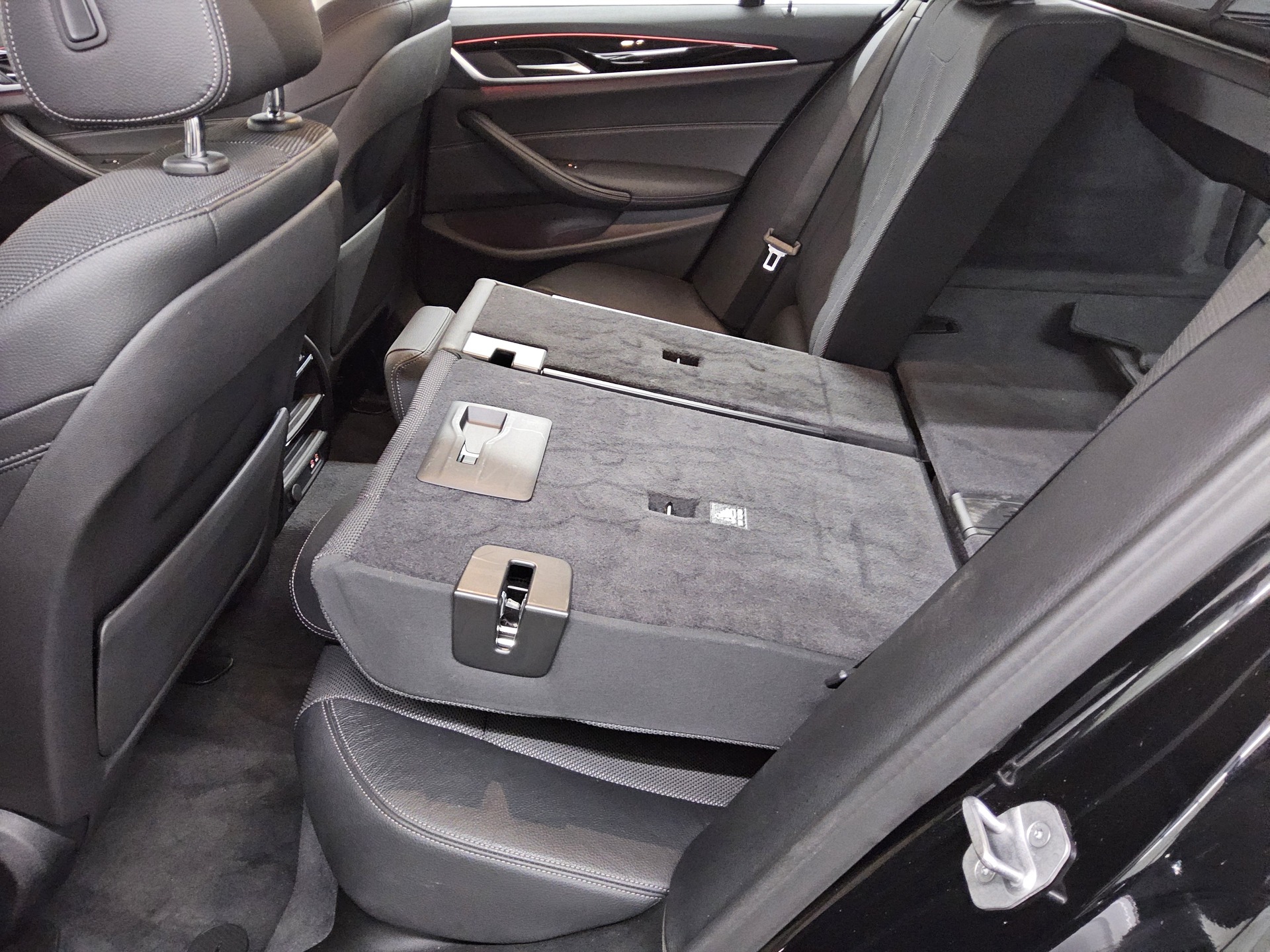 BMW 520dA Touring Sport-Line T-Leder RfK Navi LED 12